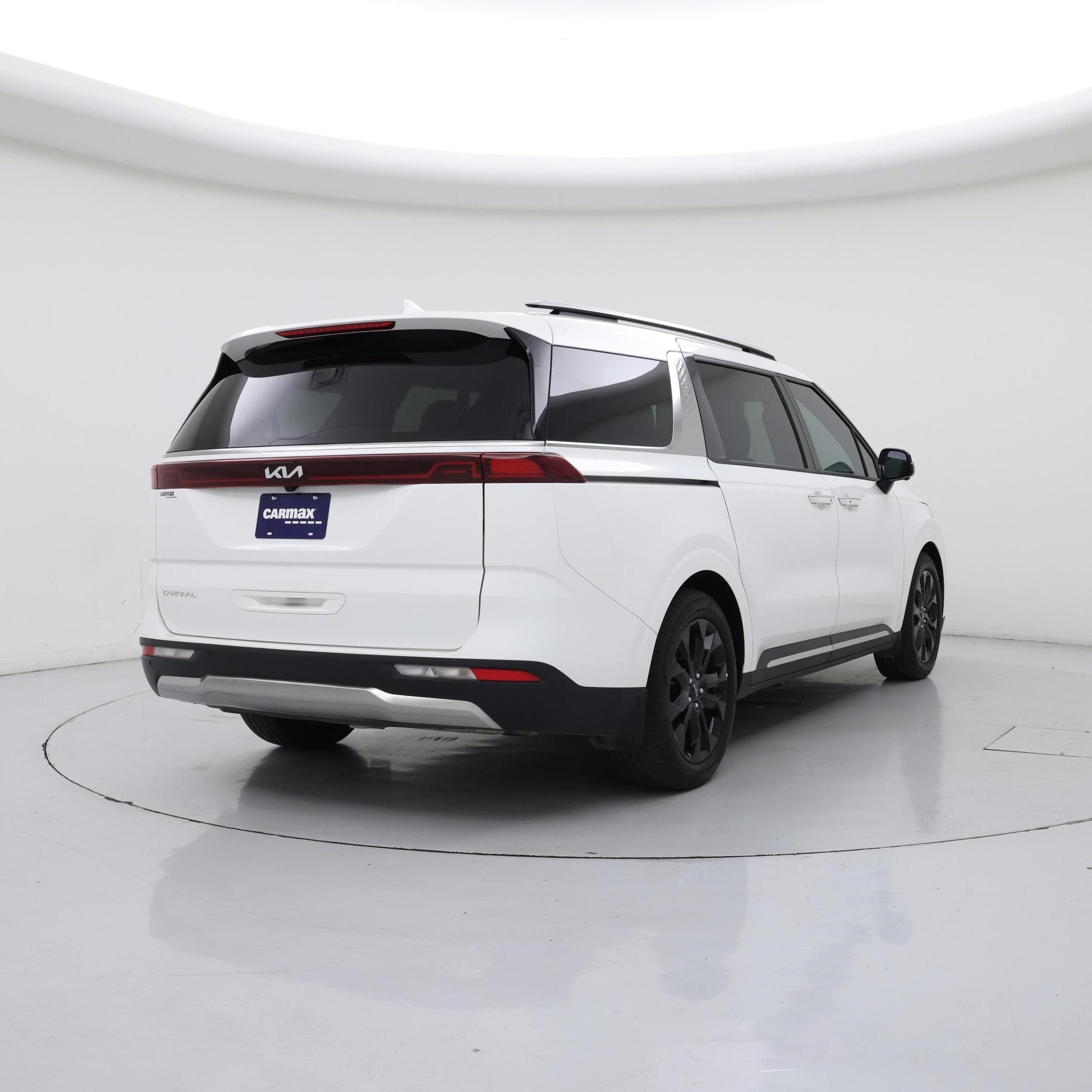 Thumbnail: 2024 Kia Carnival - 8