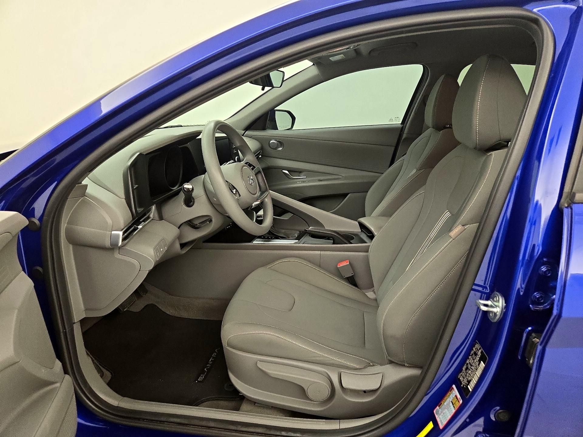 Thumbnail: 2023 Hyundai Elantra - 11
