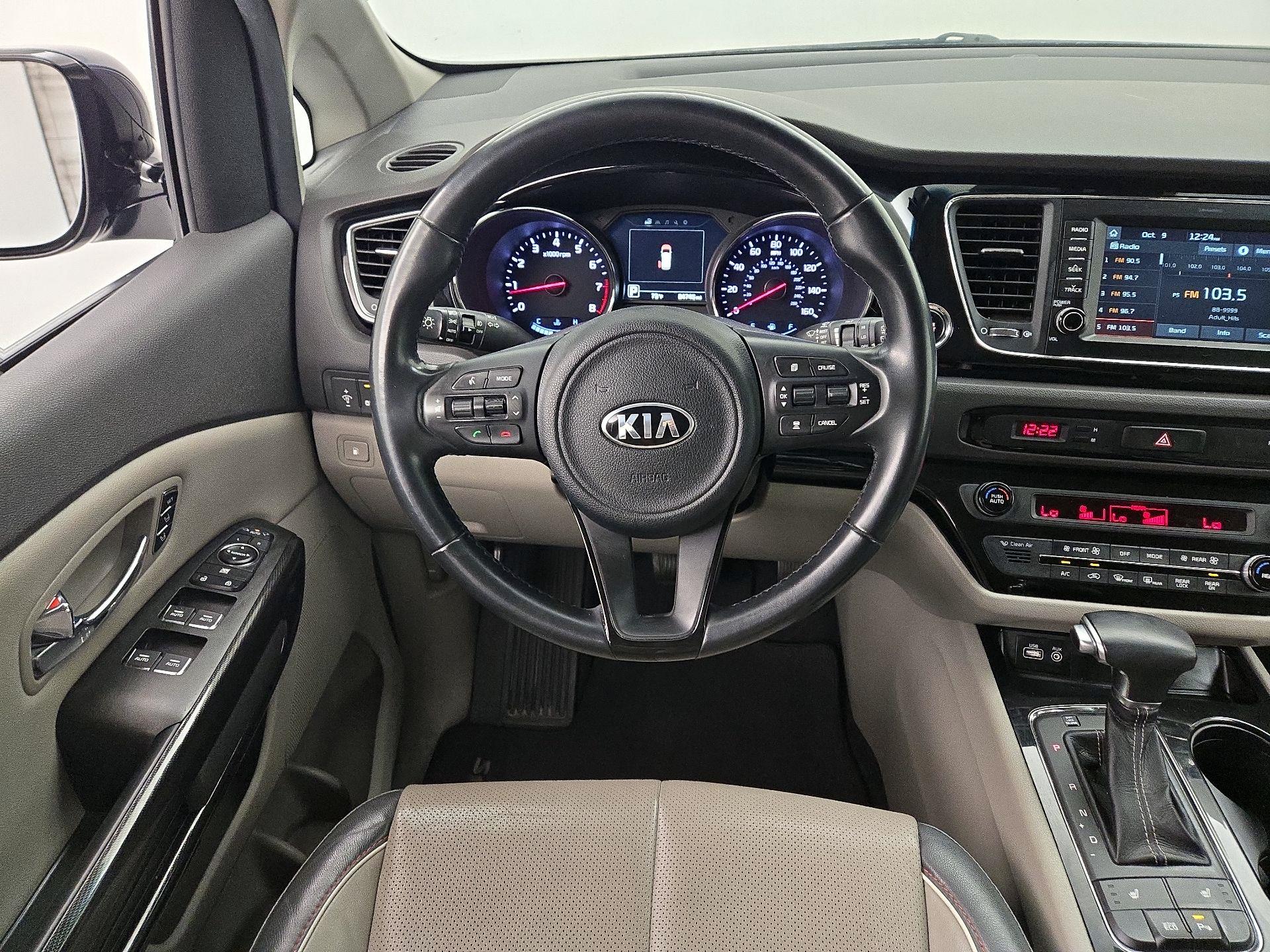 Thumbnail: 2017 Kia Sedona - 10