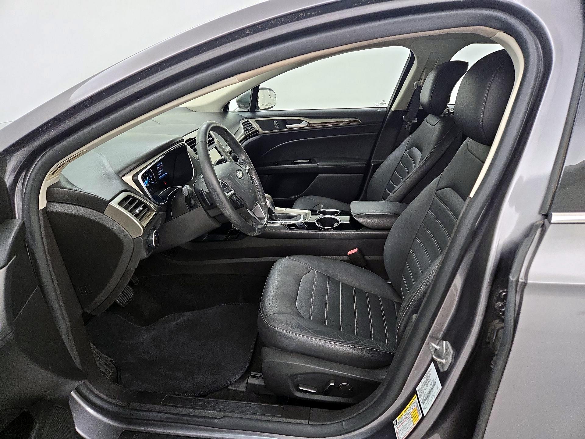 Thumbnail: 2014 Ford Fusion - 11