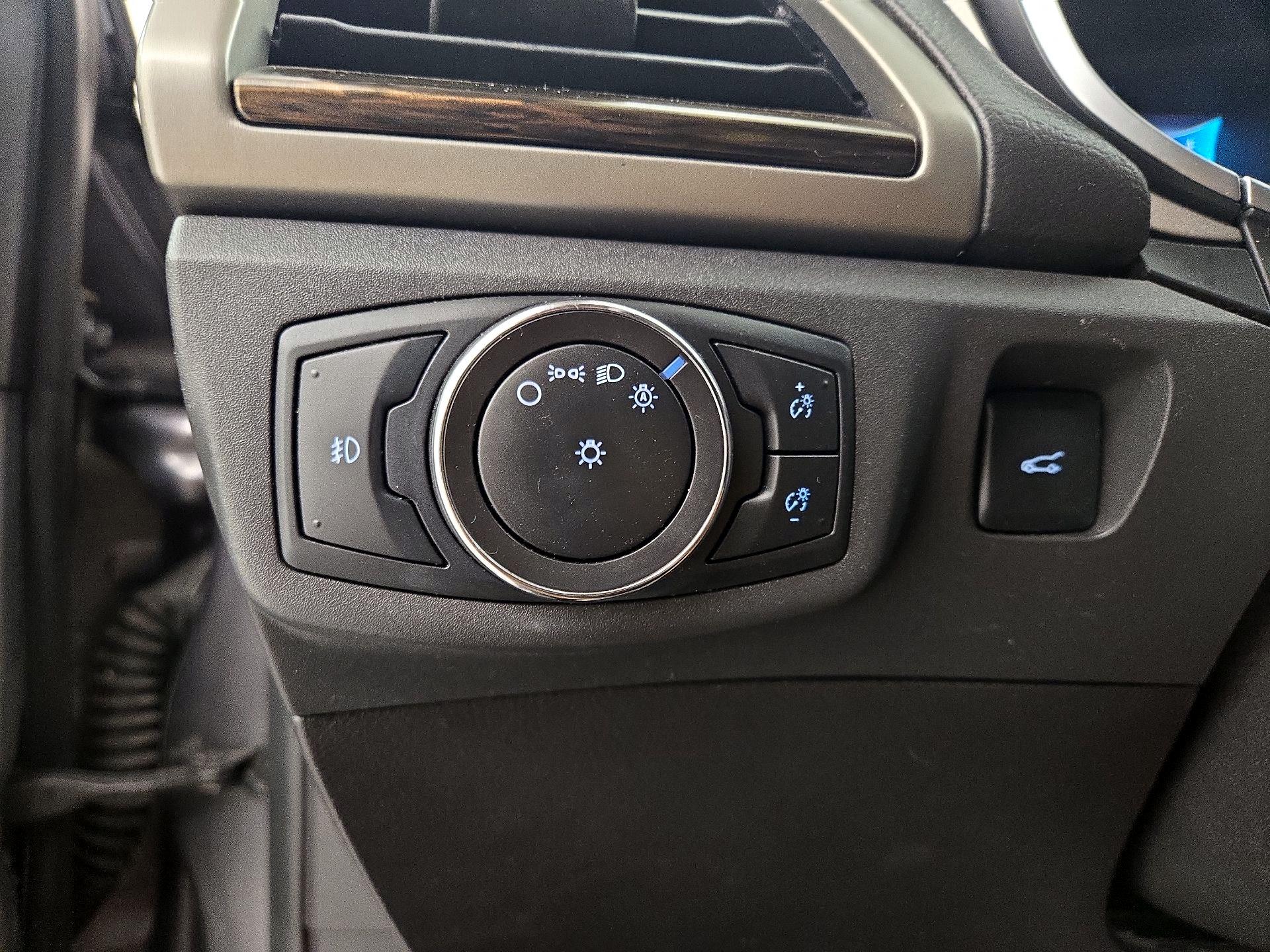 Thumbnail: 2014 Ford Fusion - 13