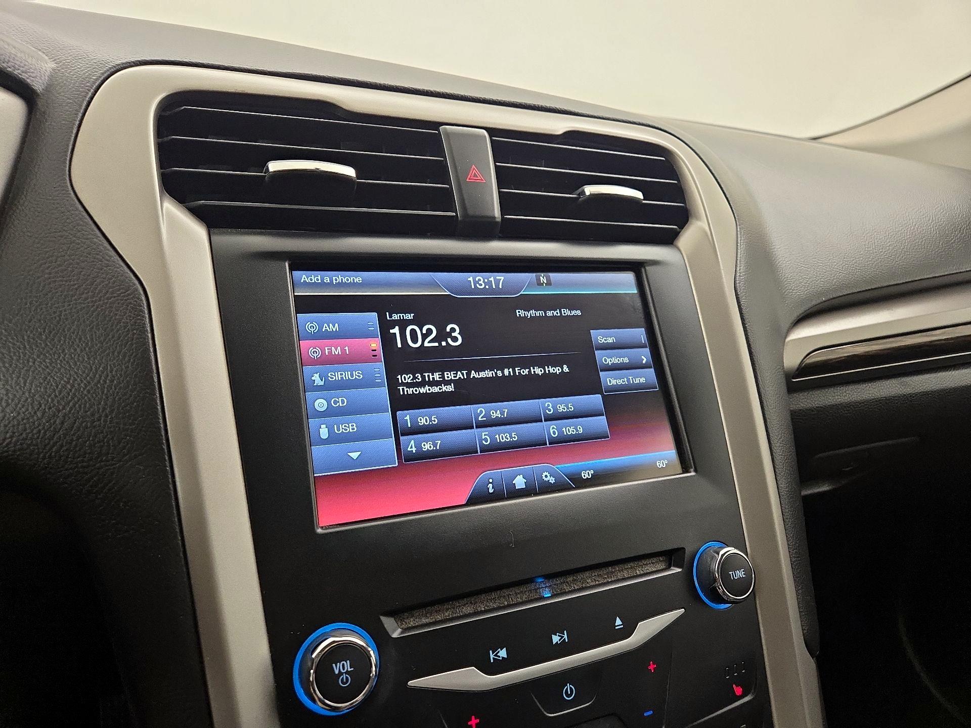 Thumbnail: 2014 Ford Fusion - 16