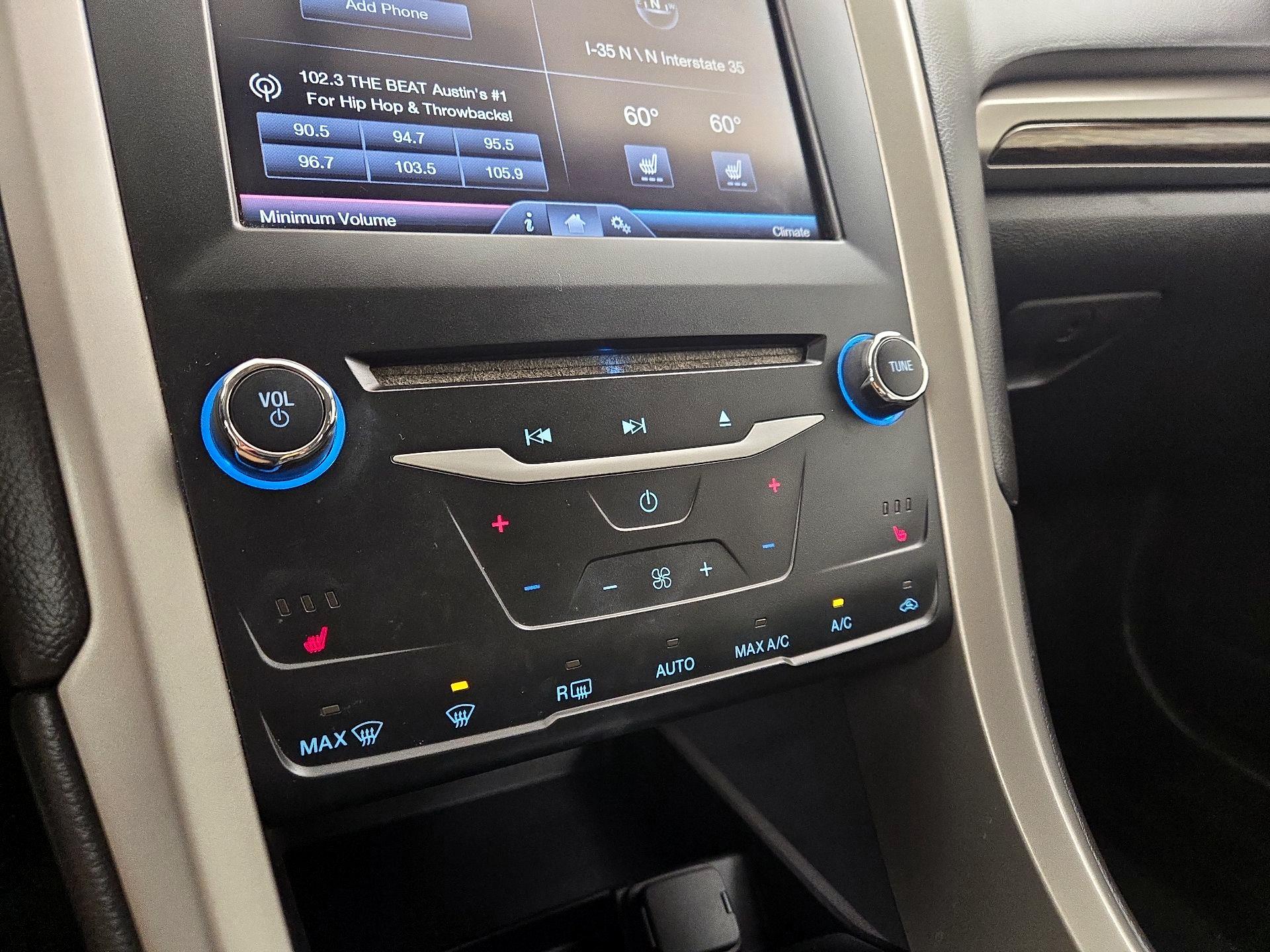 Thumbnail: 2014 Ford Fusion - 17