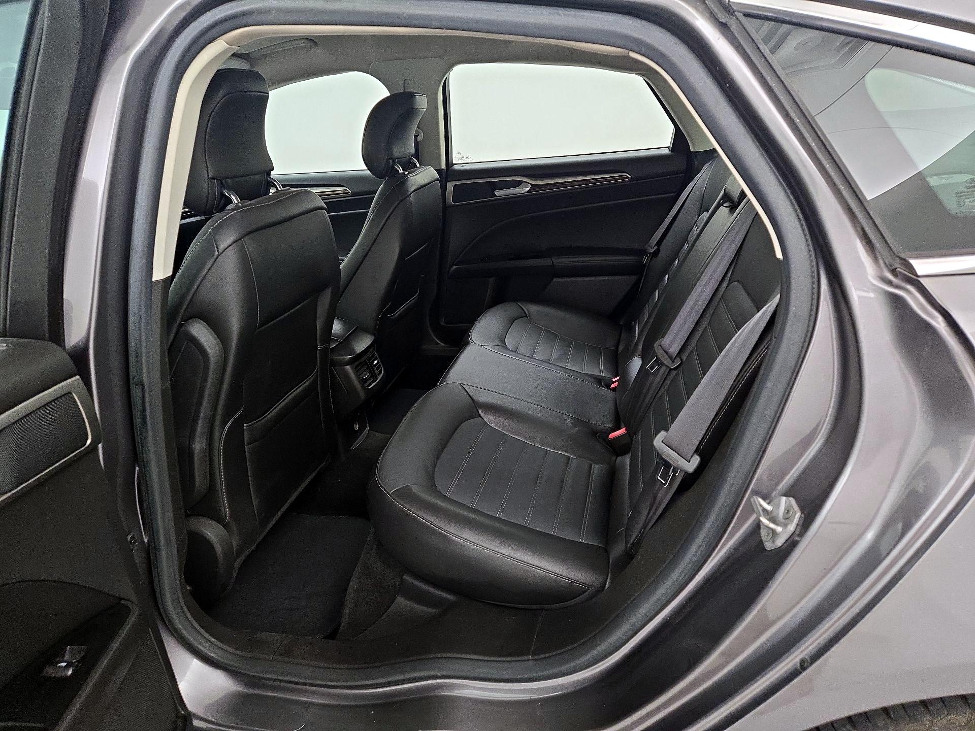 Thumbnail: 2014 Ford Fusion - 20