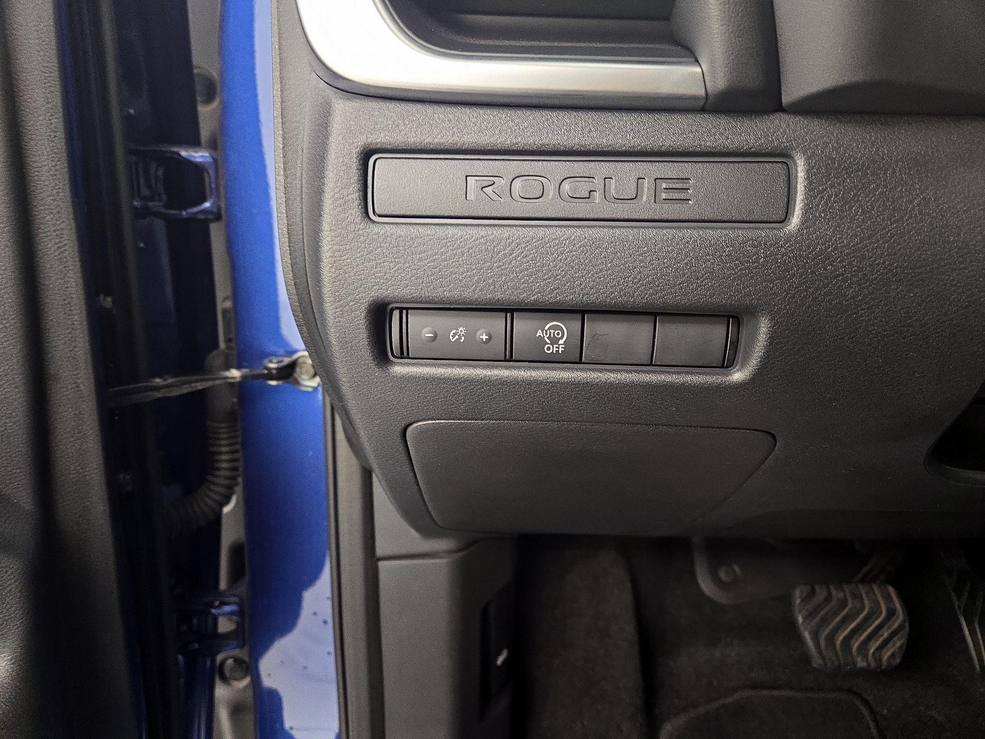 Thumbnail: 2023 Nissan Rogue - 13