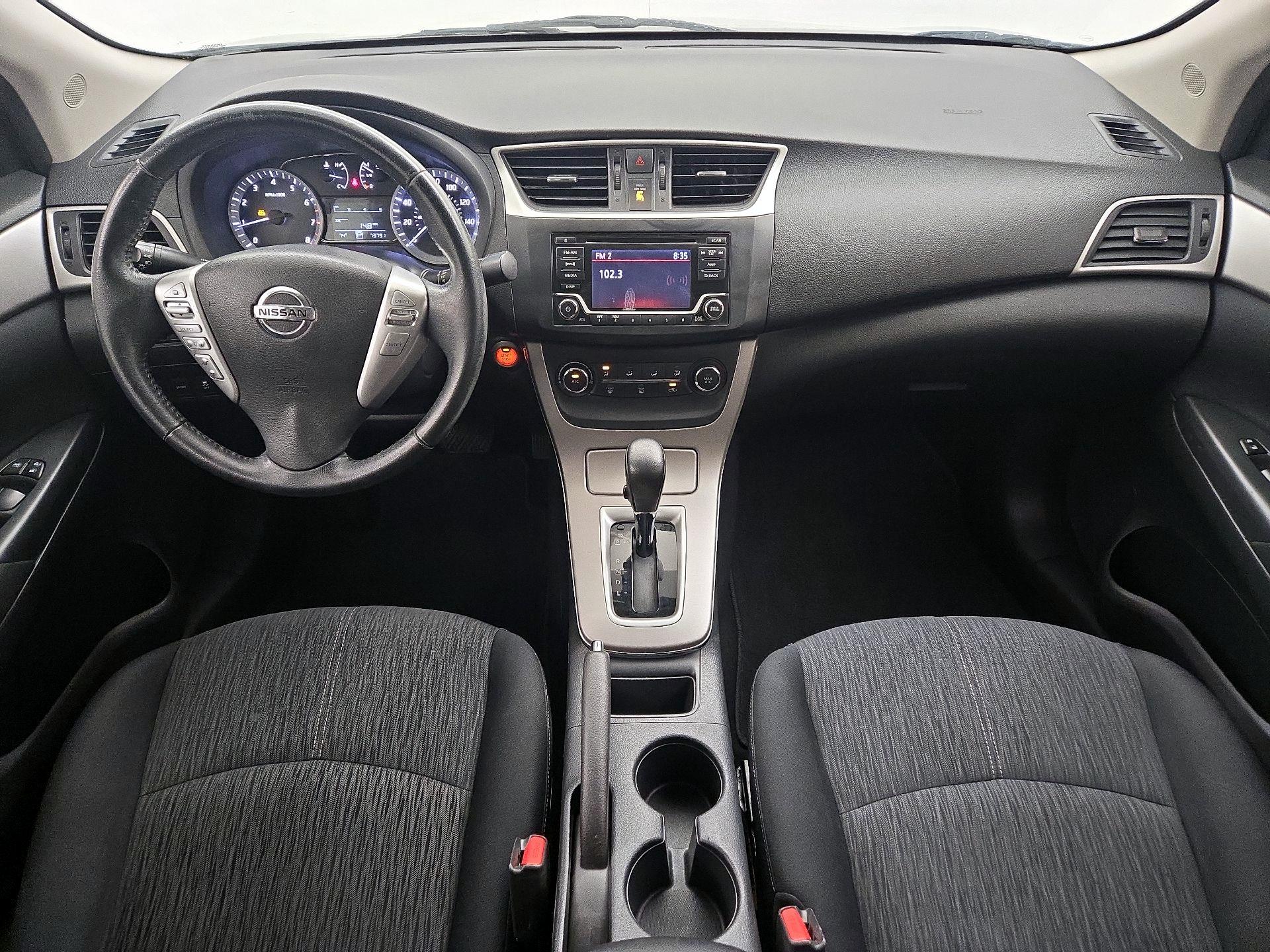 Thumbnail: 2015 Nissan Sentra - 9