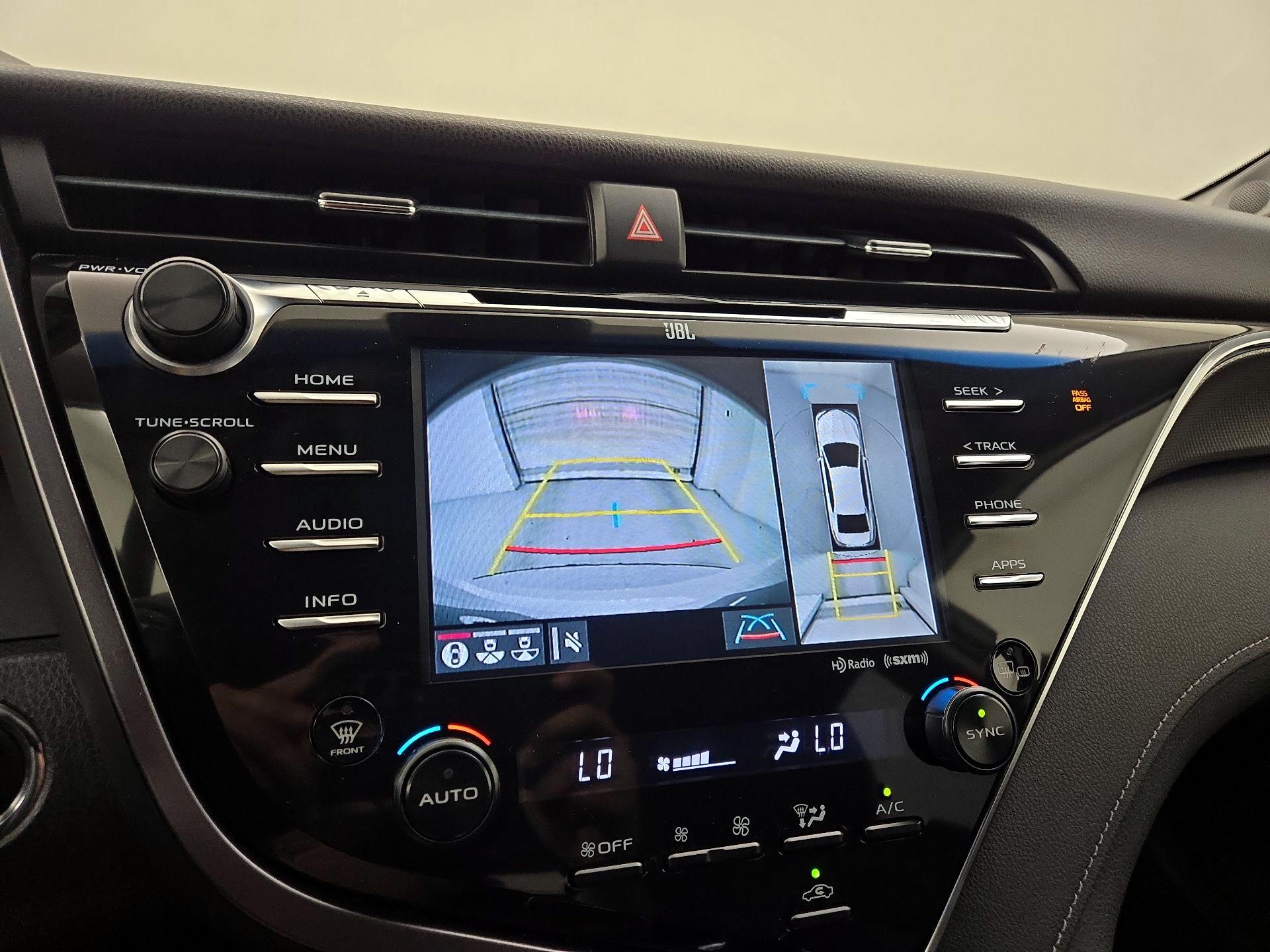 Thumbnail: 2018 Toyota Camry - 14