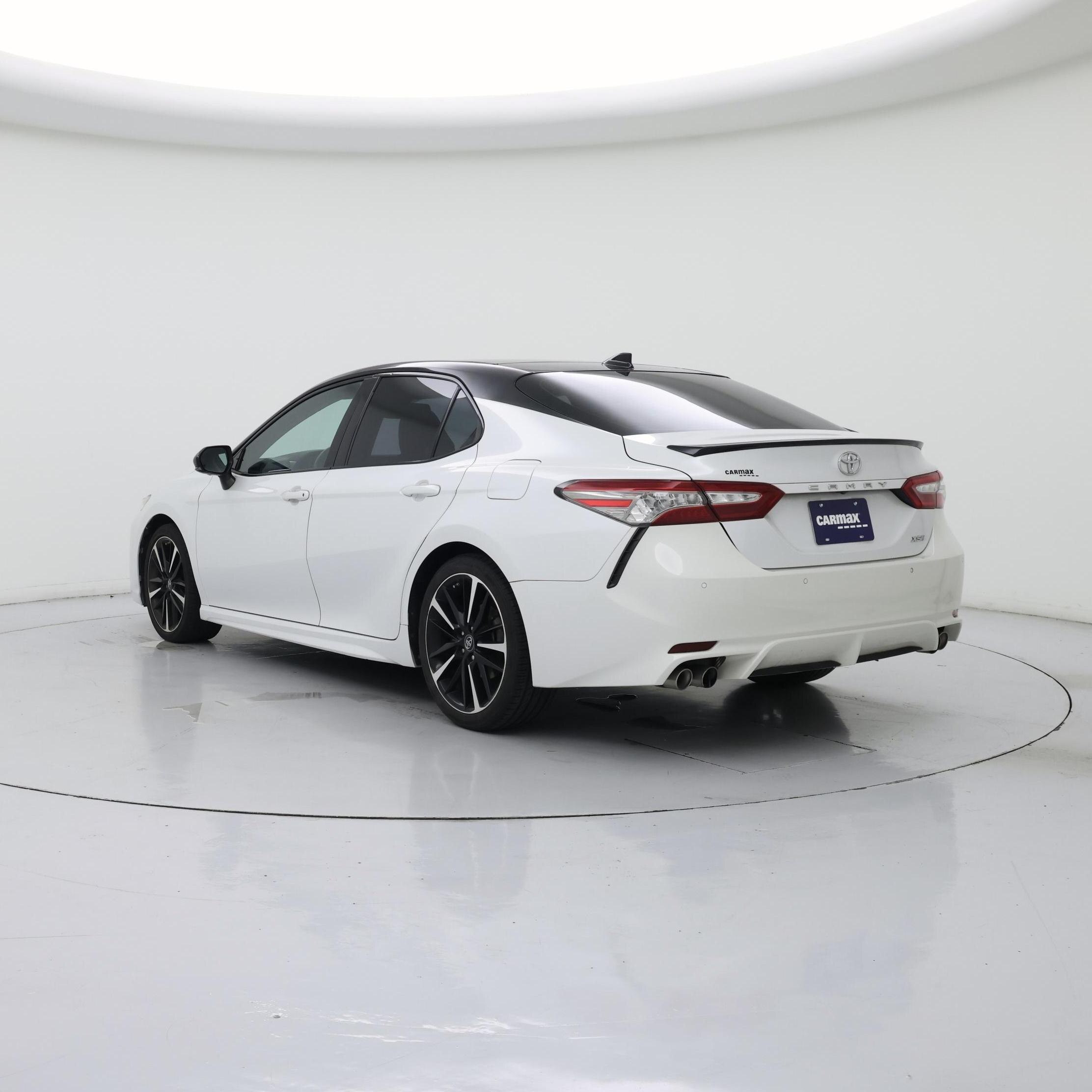 Thumbnail: 2018 Toyota Camry - 2