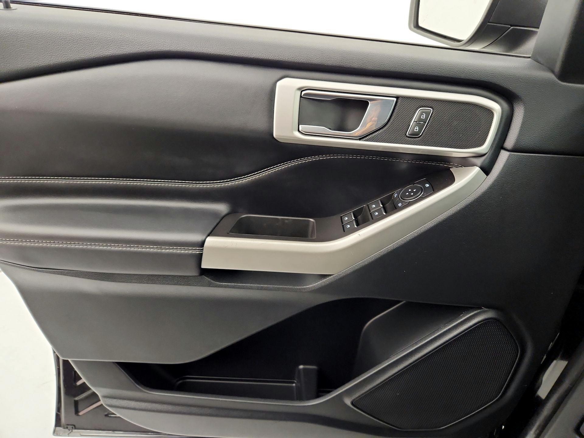 Thumbnail: 2022 Ford Explorer - 12