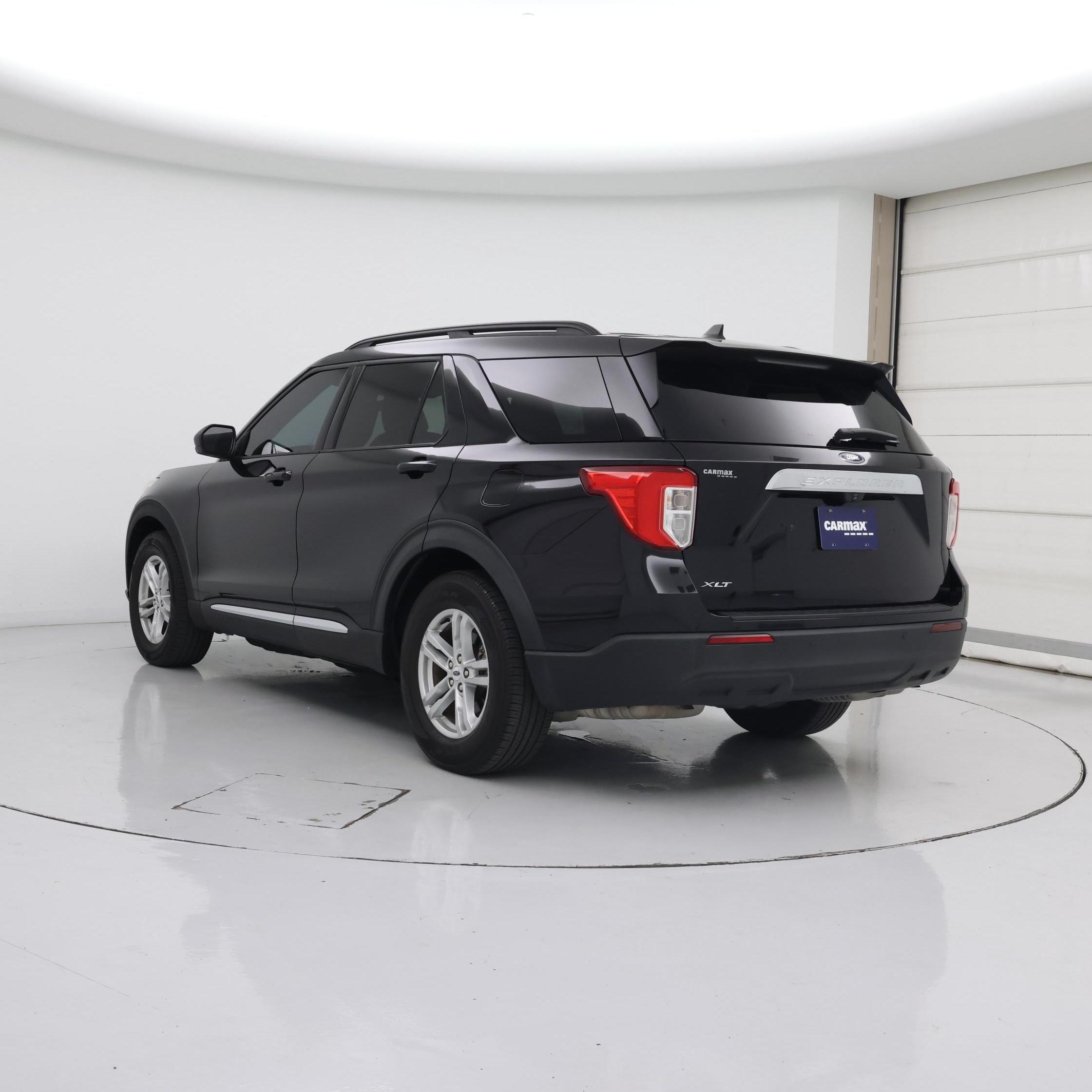 Thumbnail: 2022 Ford Explorer - 2