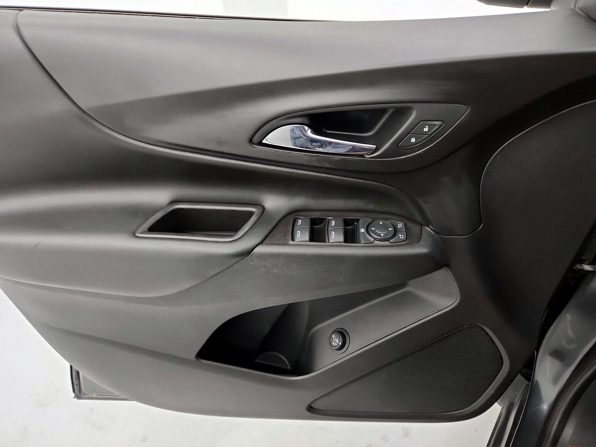 Thumbnail: 2020 Chevrolet Equinox - 12
