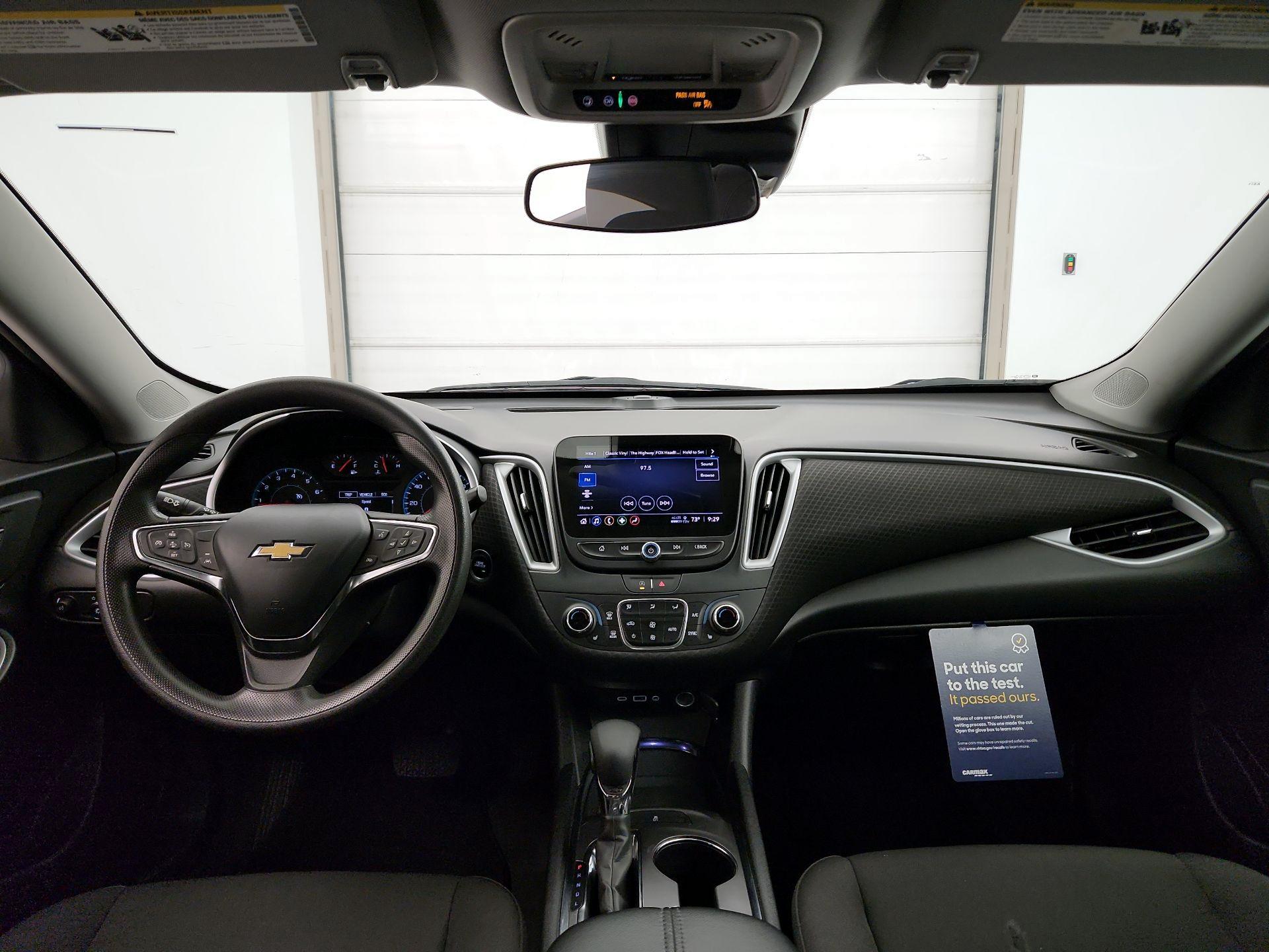 Thumbnail: 2023 Chevrolet Malibu - 9