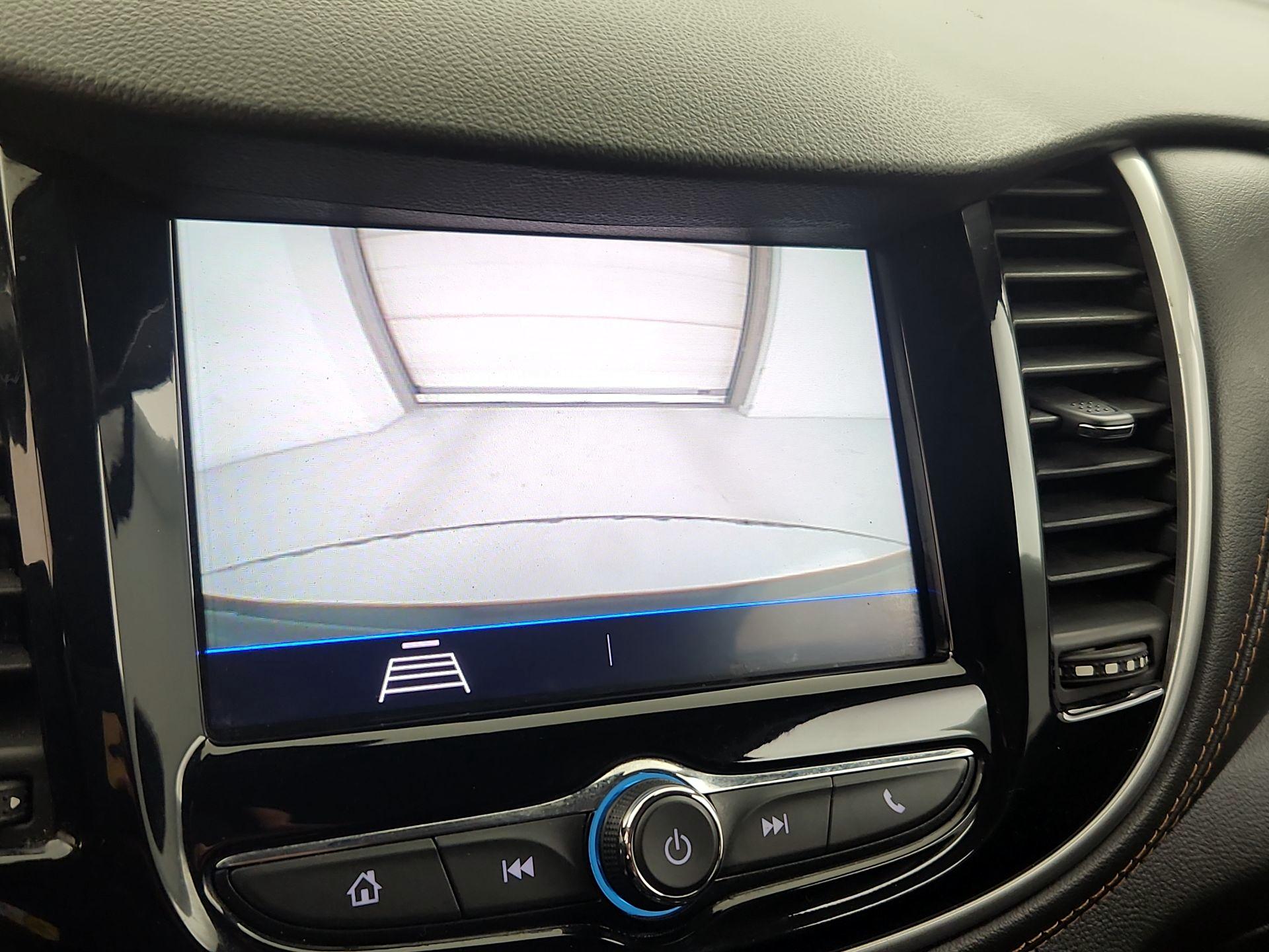 Thumbnail: 2021 Chevrolet Trax - 14