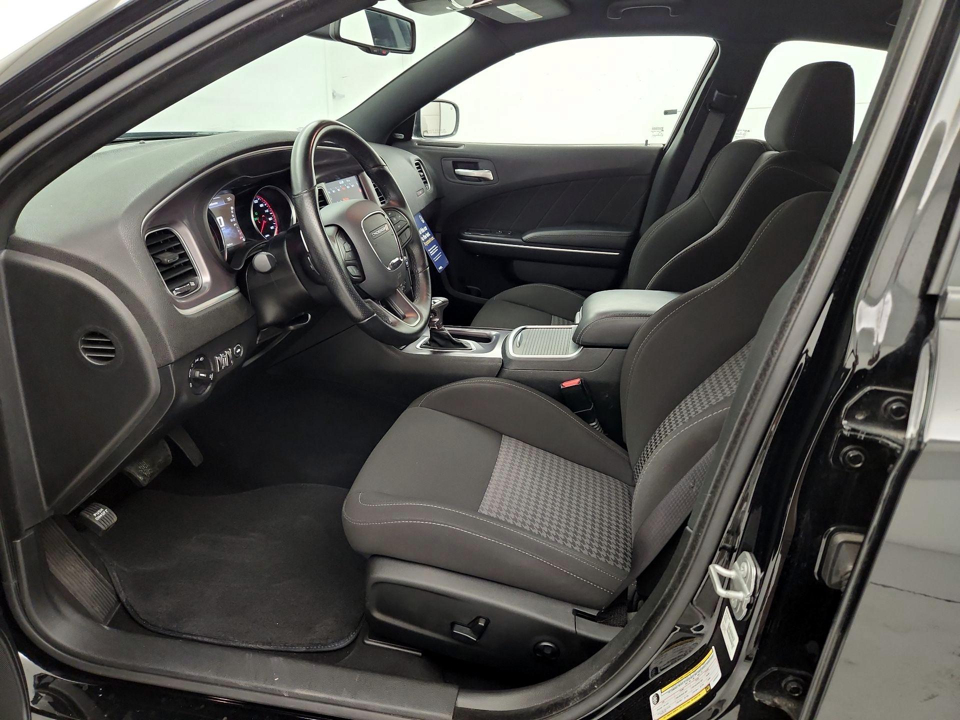 Thumbnail: 2020 Dodge Charger - 11
