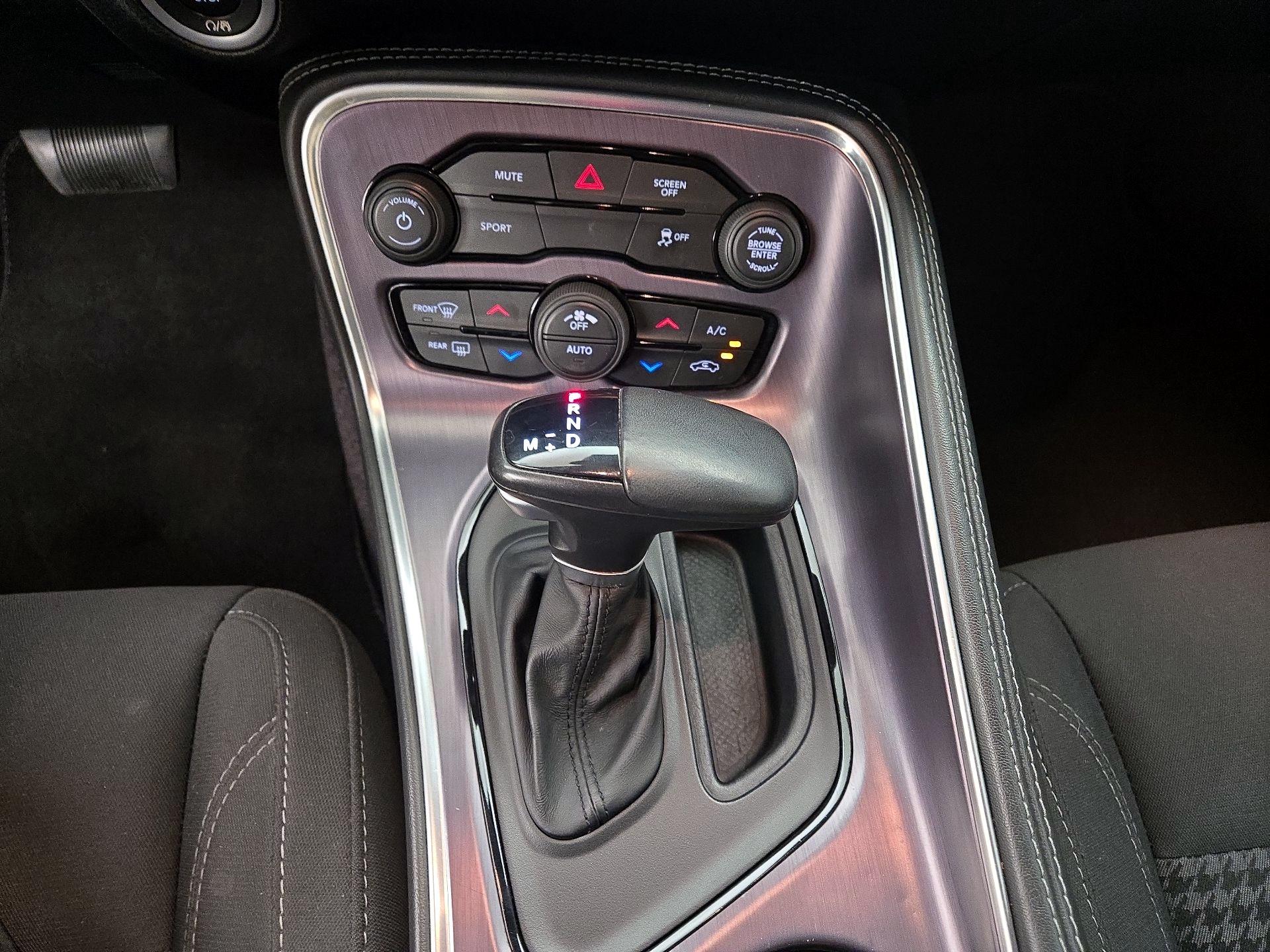 Thumbnail: 2018 Dodge Challenger - 17