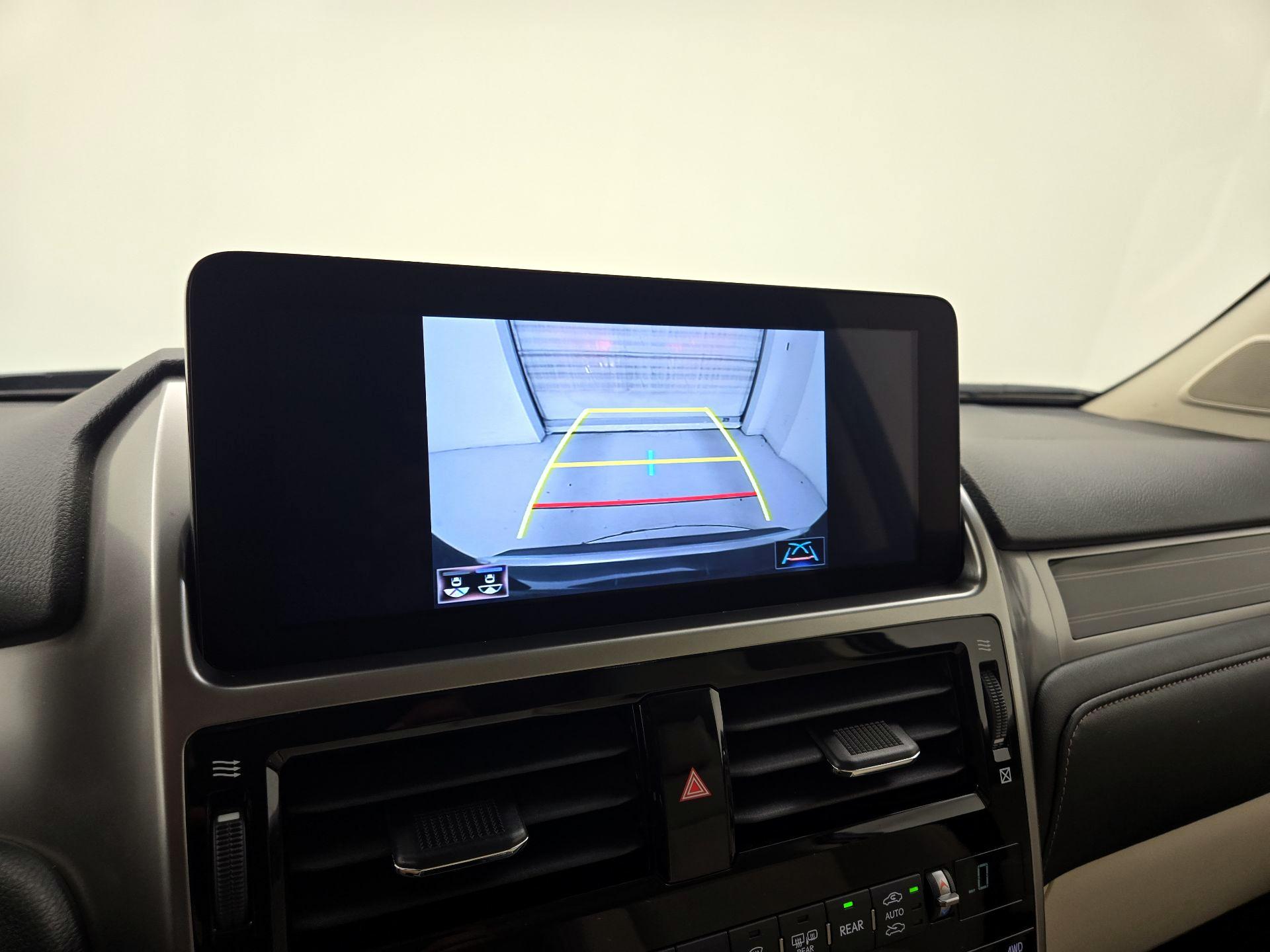 Thumbnail: 2023 Lexus GX - 15