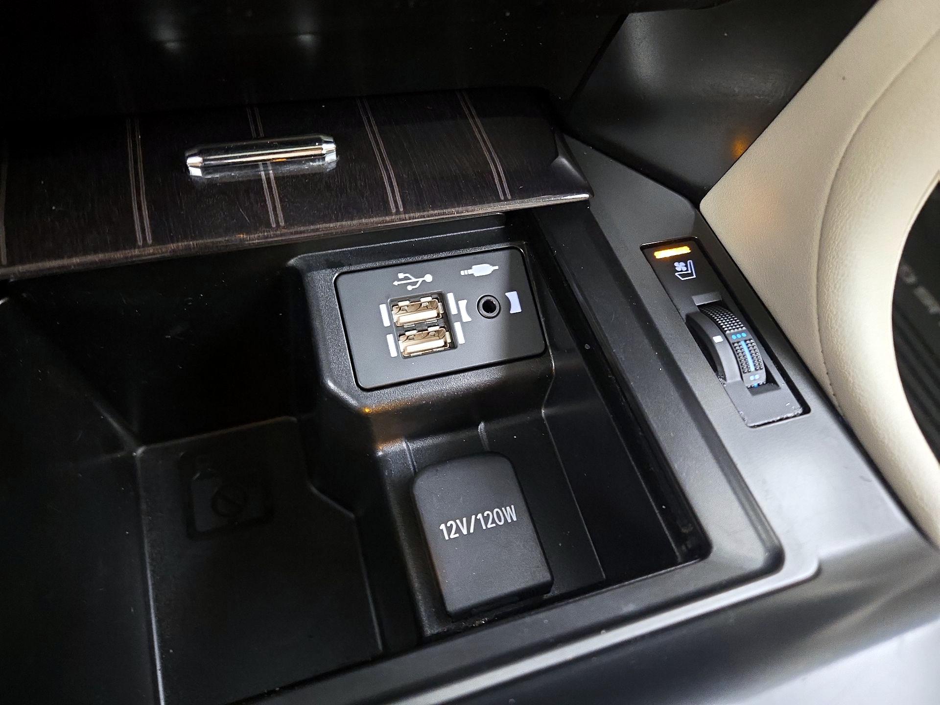 Thumbnail: 2023 Lexus GX - 19