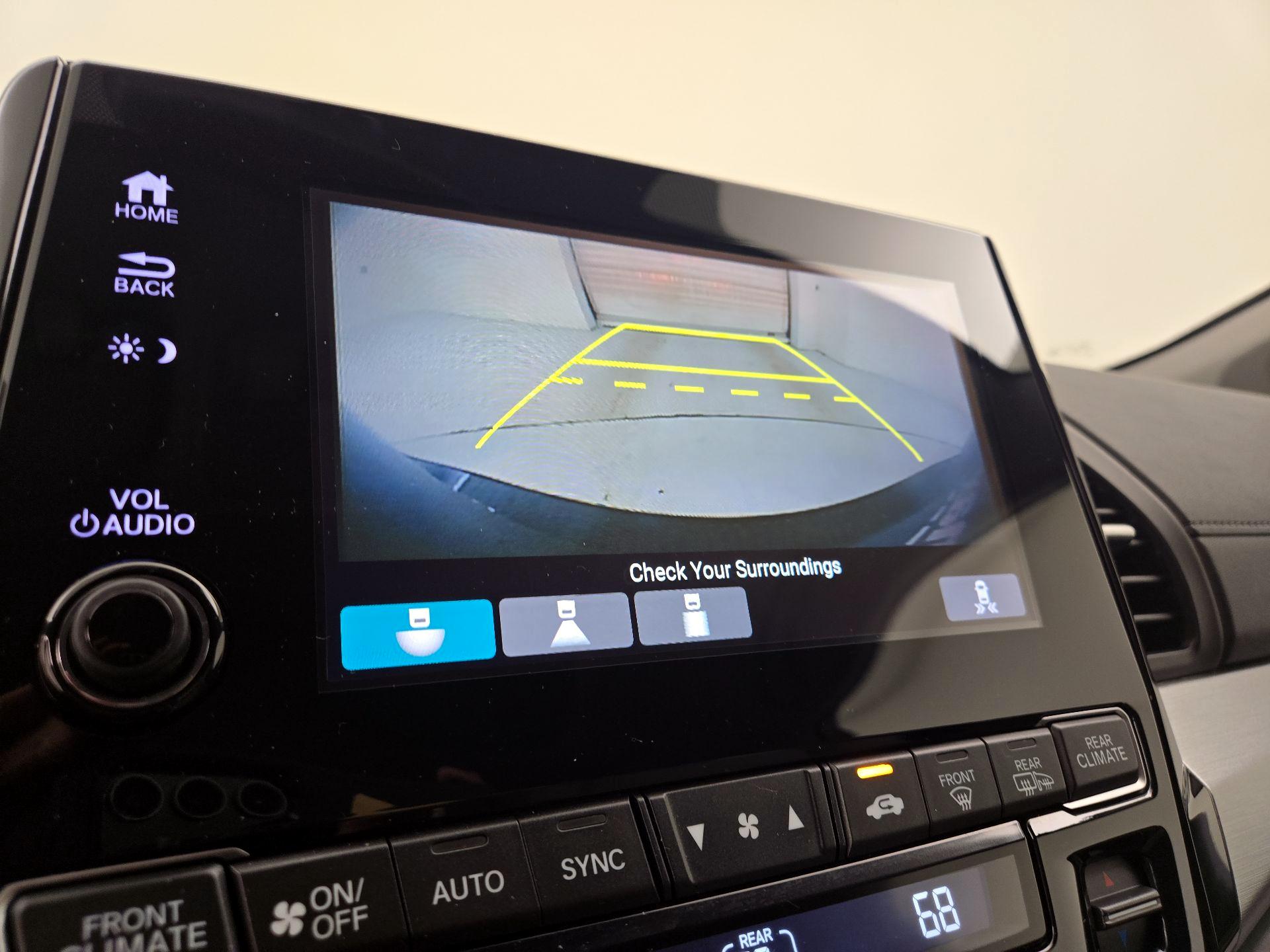 Thumbnail: 2019 Honda Odyssey - 14