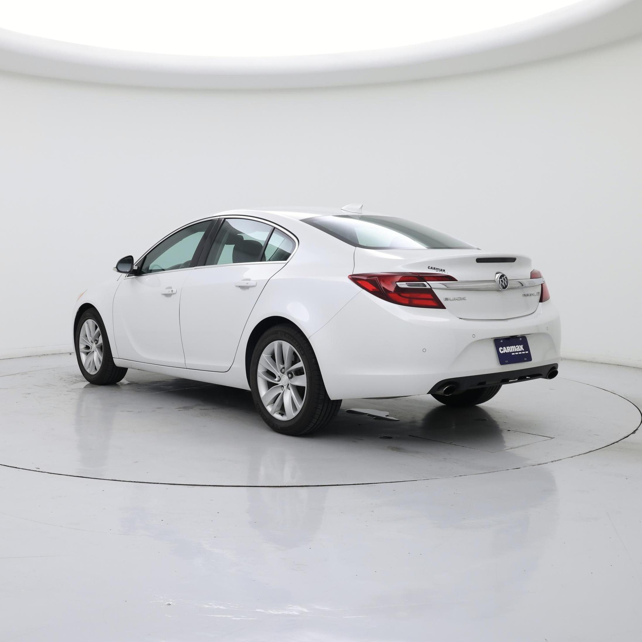 Thumbnail: 2016 Buick Regal - 2