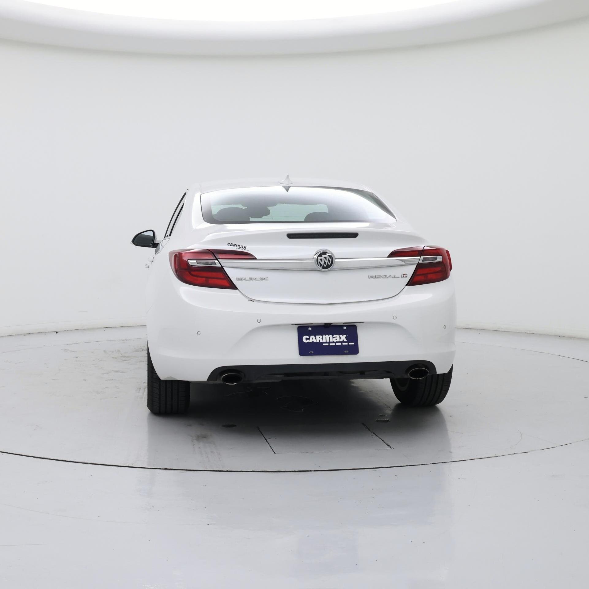 Thumbnail: 2016 Buick Regal - 6