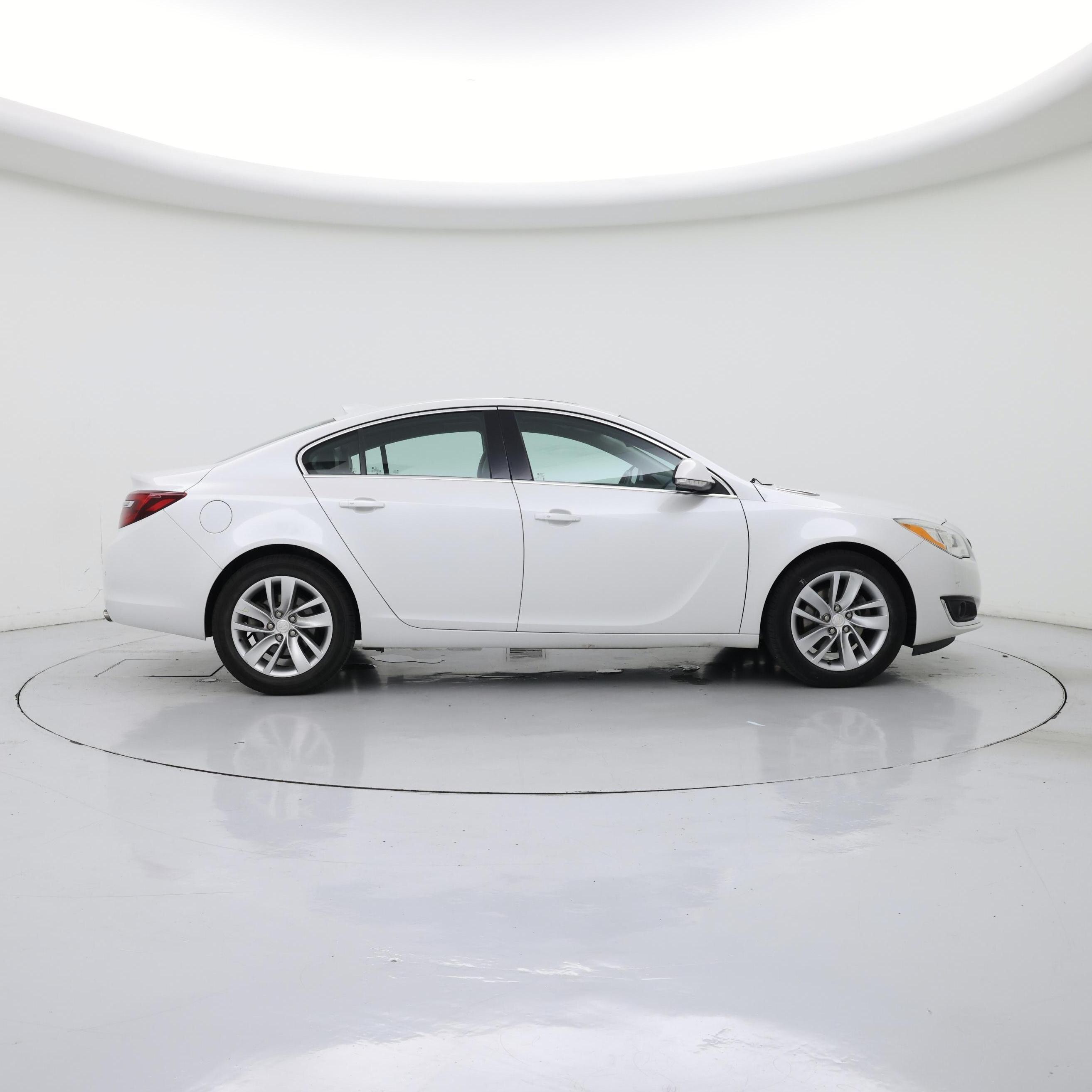 Thumbnail: 2016 Buick Regal - 7