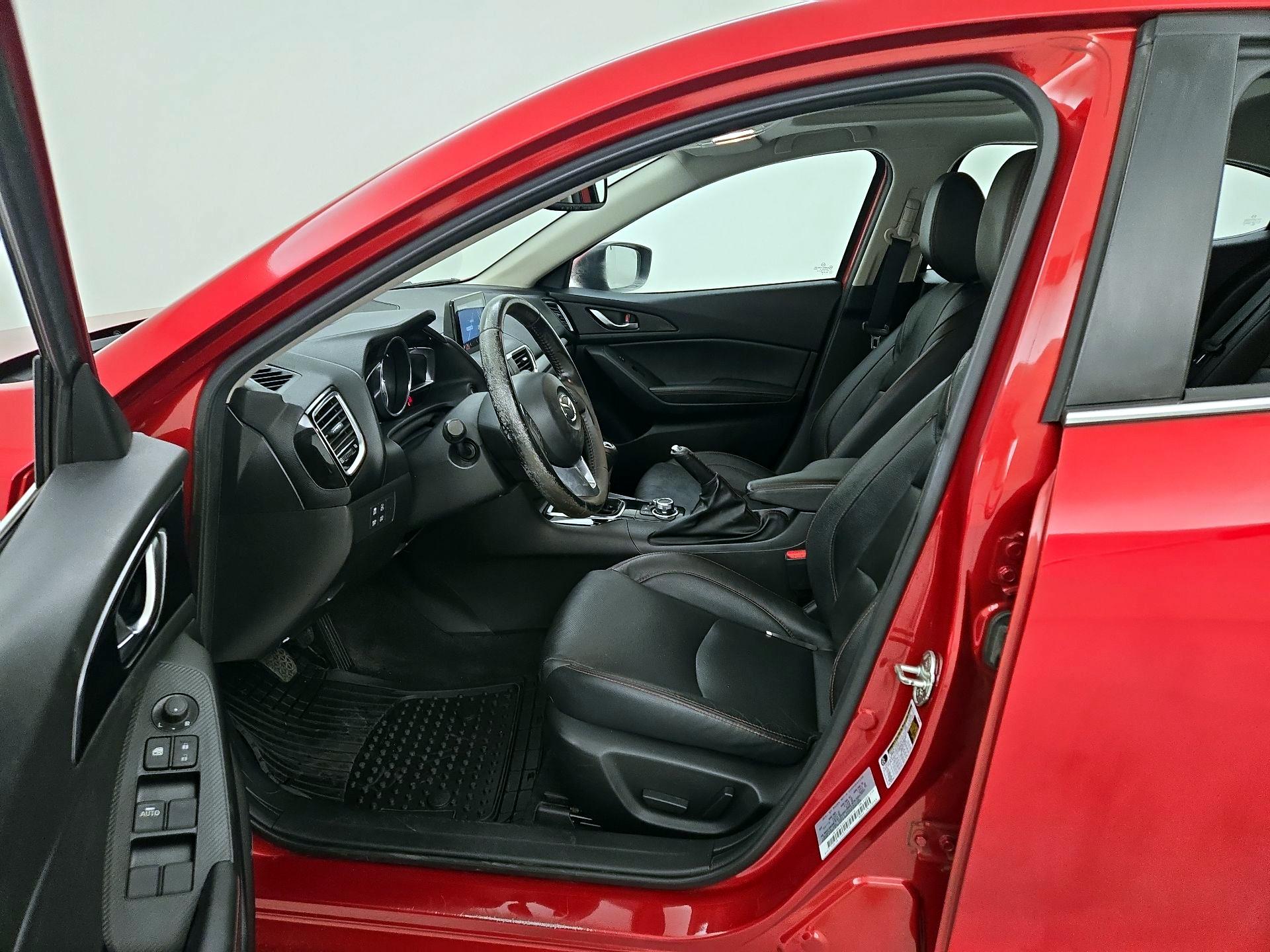 Thumbnail: 2016 Mazda Mazda3 - 11