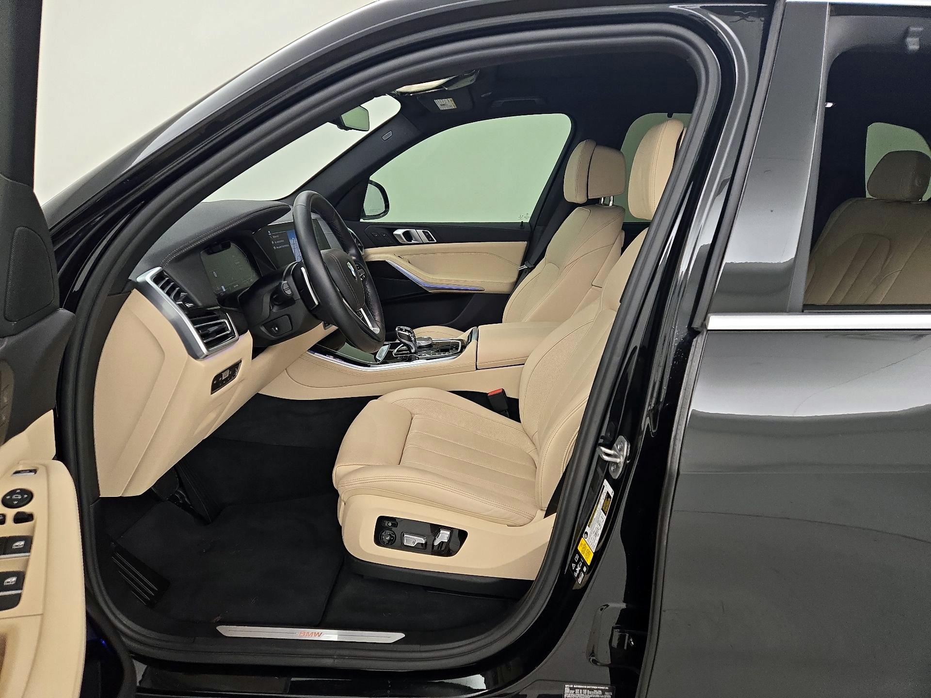 Thumbnail: 2021 BMW X5 - 11