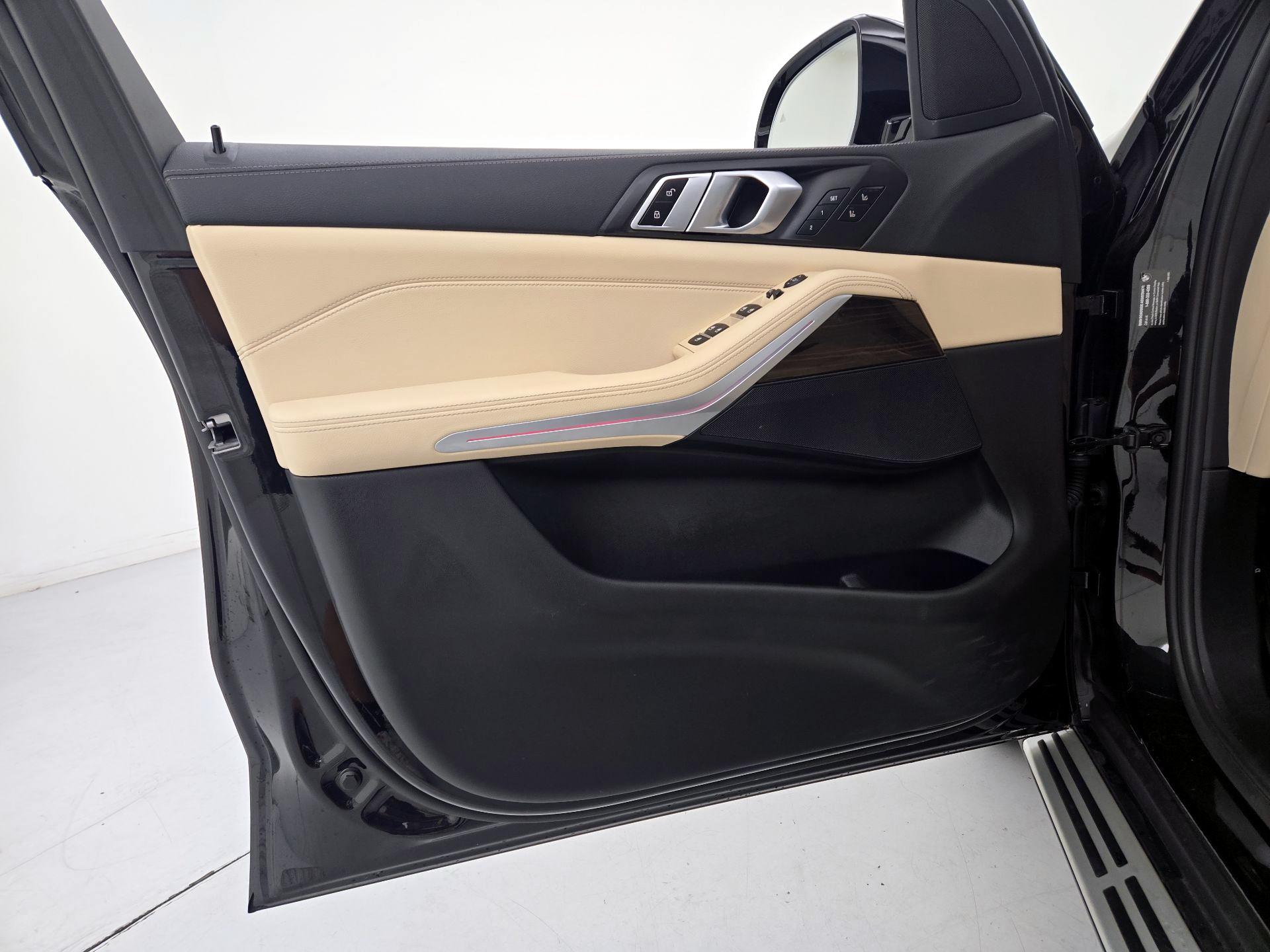 Thumbnail: 2021 BMW X5 - 12
