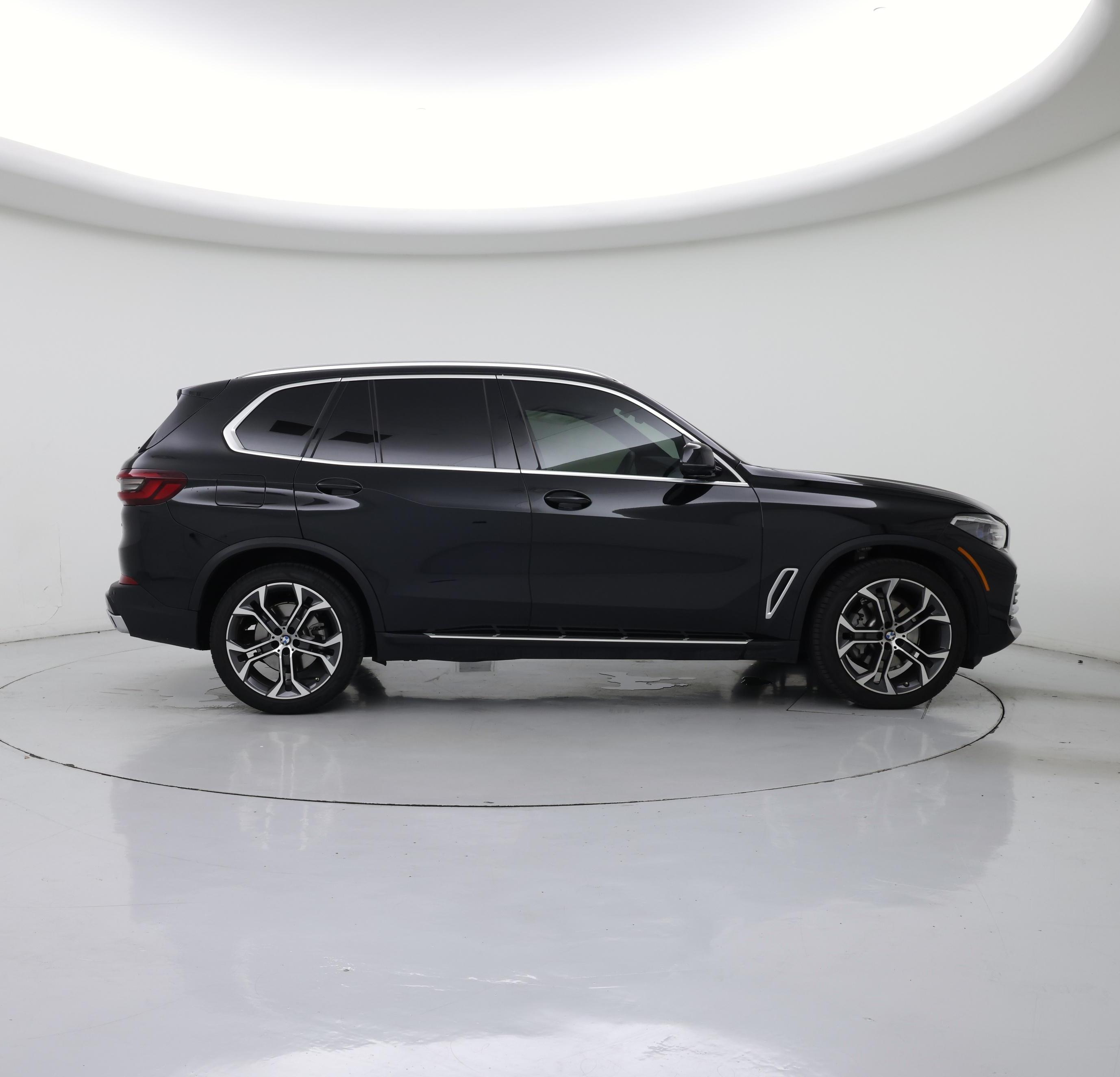 Thumbnail: 2021 BMW X5 - 7