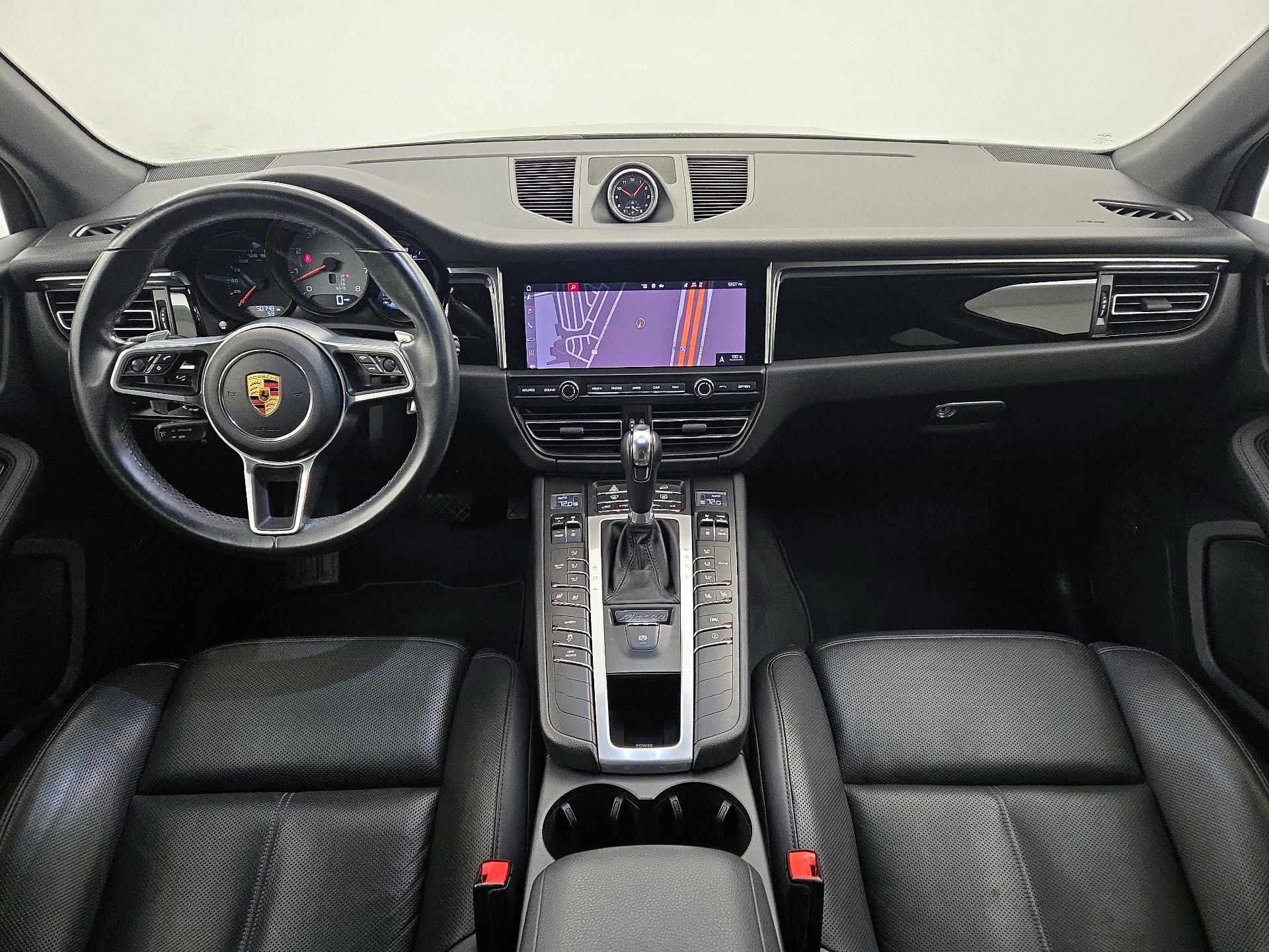 Thumbnail: 2020 Porsche Macan - 8