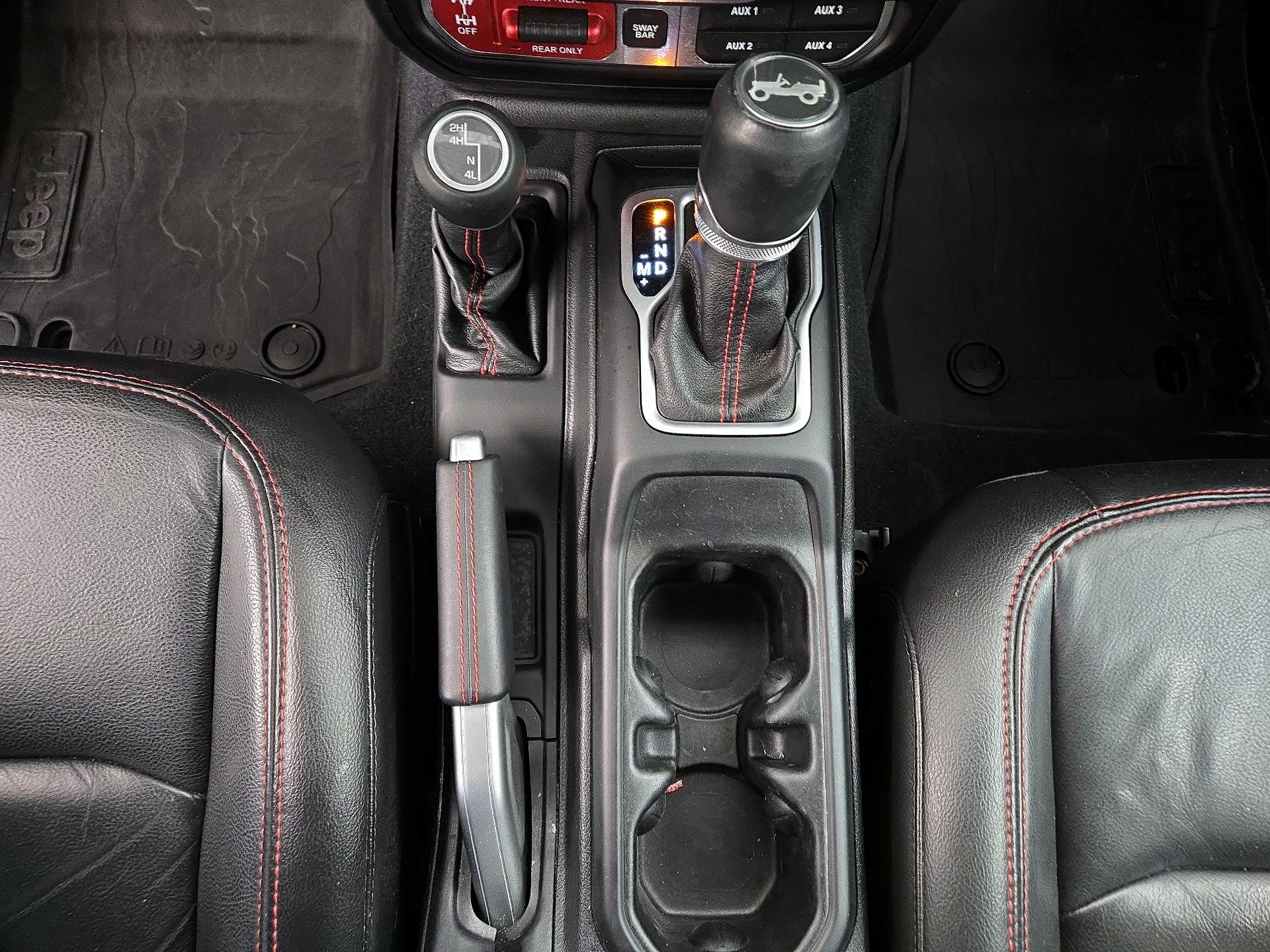 Thumbnail: 2018 Jeep Wrangler - 15