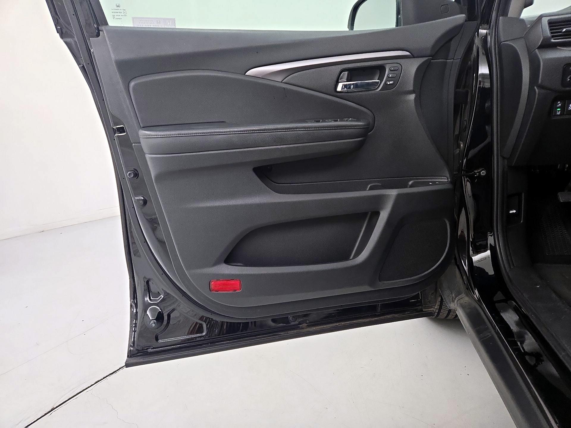 Thumbnail: 2021 Honda Pilot - 12