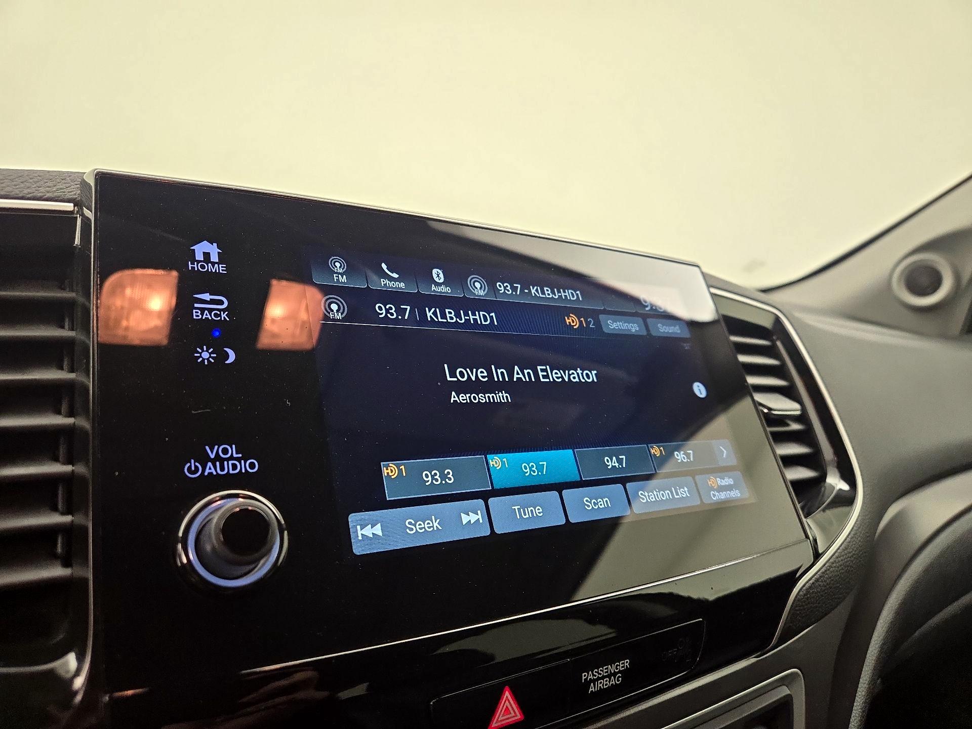 Thumbnail: 2021 Honda Pilot - 15