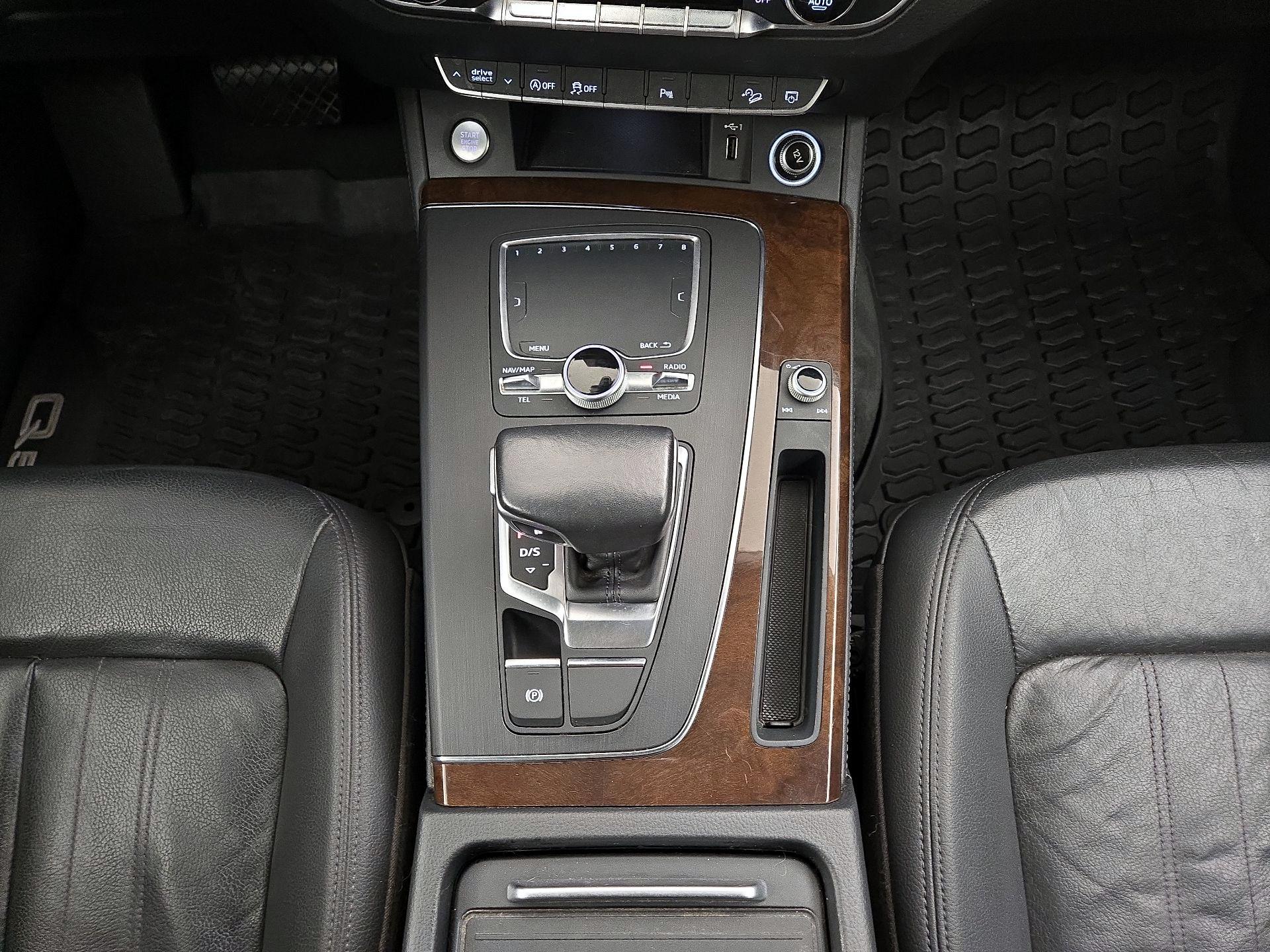 Thumbnail: 2019 Audi Q5 - 16