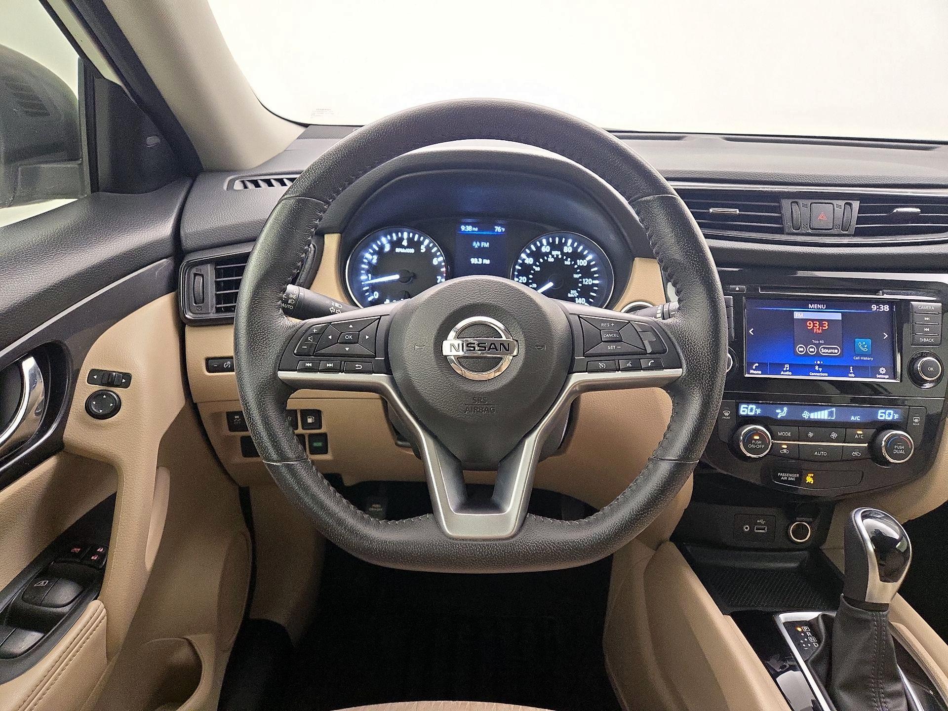 Thumbnail: 2020 Nissan Rogue - 10
