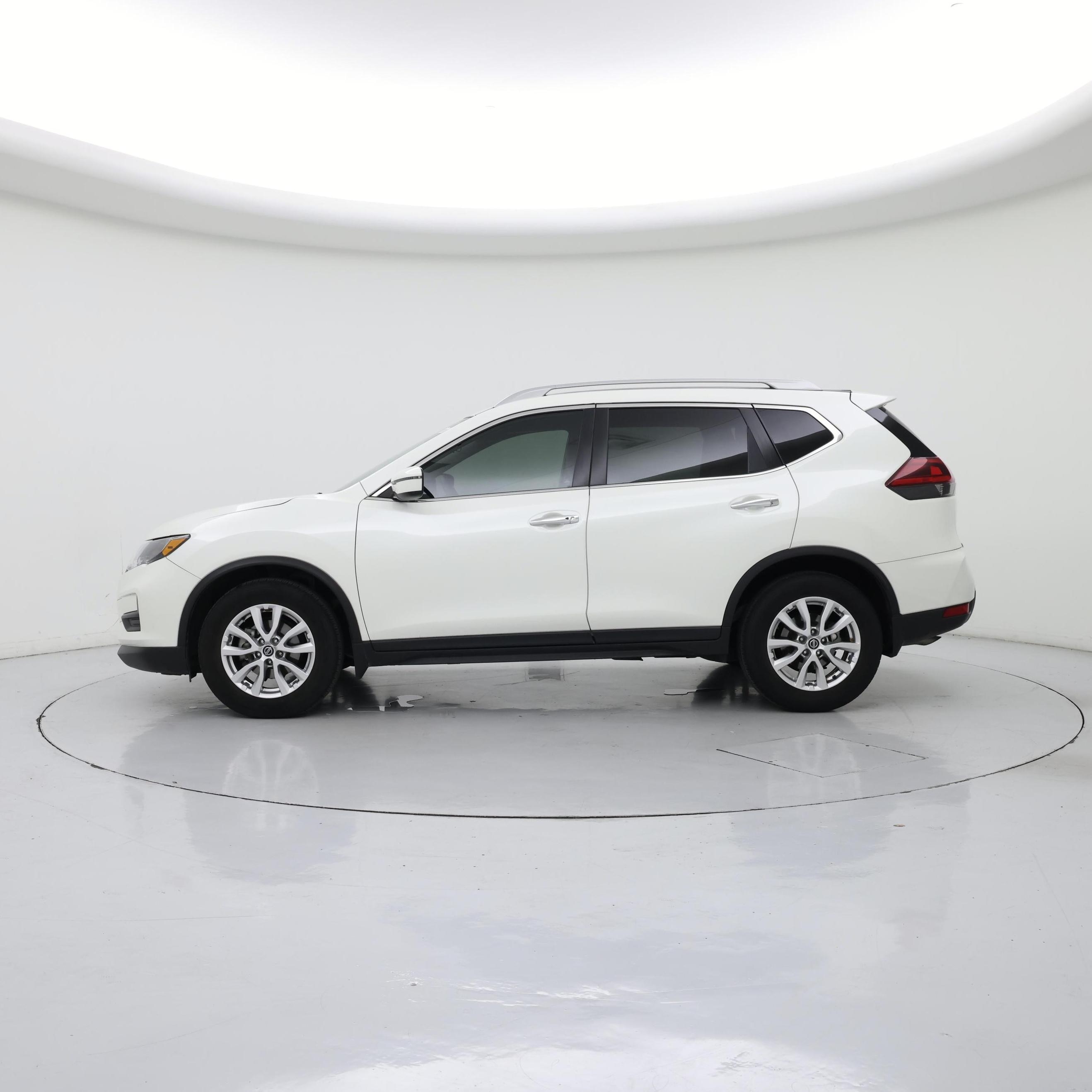 Thumbnail: 2020 Nissan Rogue - 3
