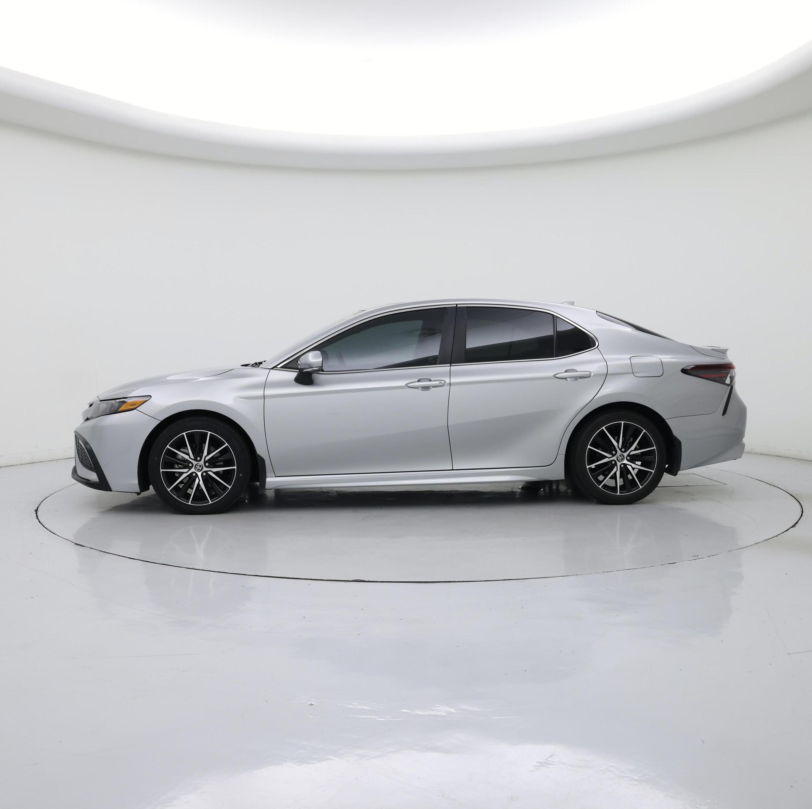 Thumbnail: 2023 Toyota Camry - 3