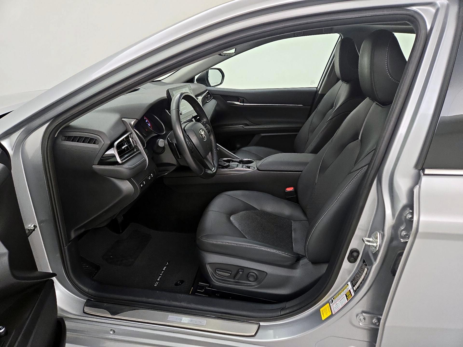 Thumbnail: 2023 Toyota Camry - 11