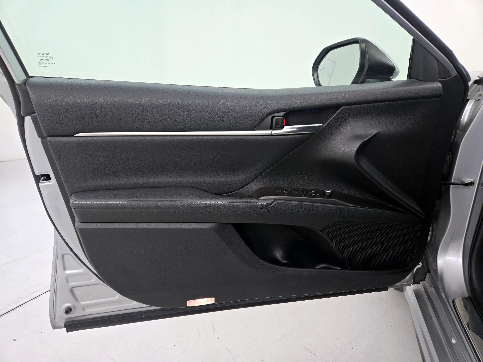 Thumbnail: 2023 Toyota Camry - 12