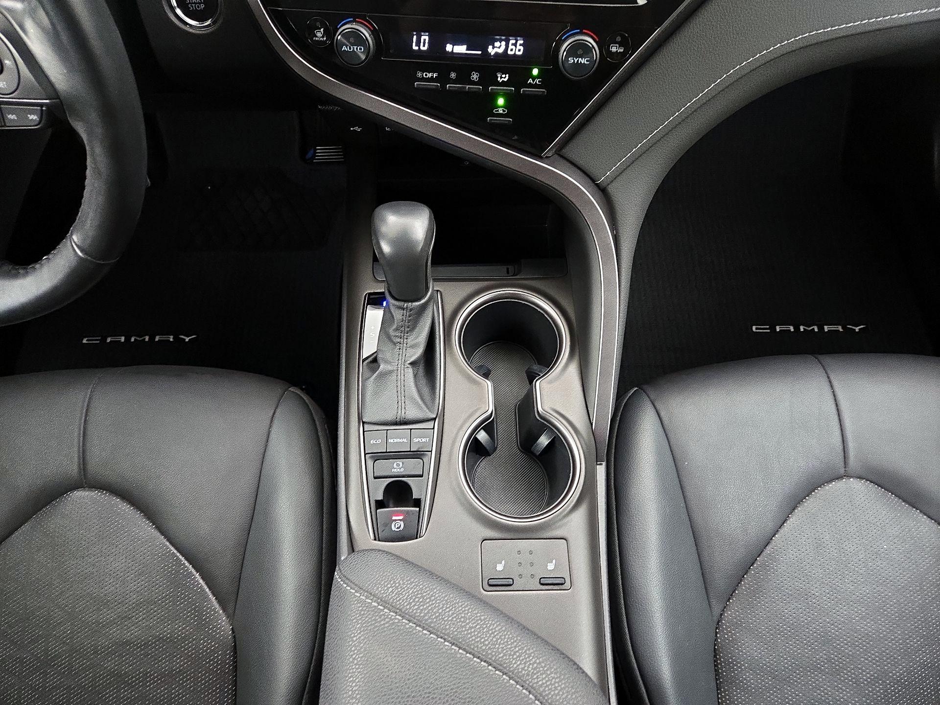 Thumbnail: 2023 Toyota Camry - 17