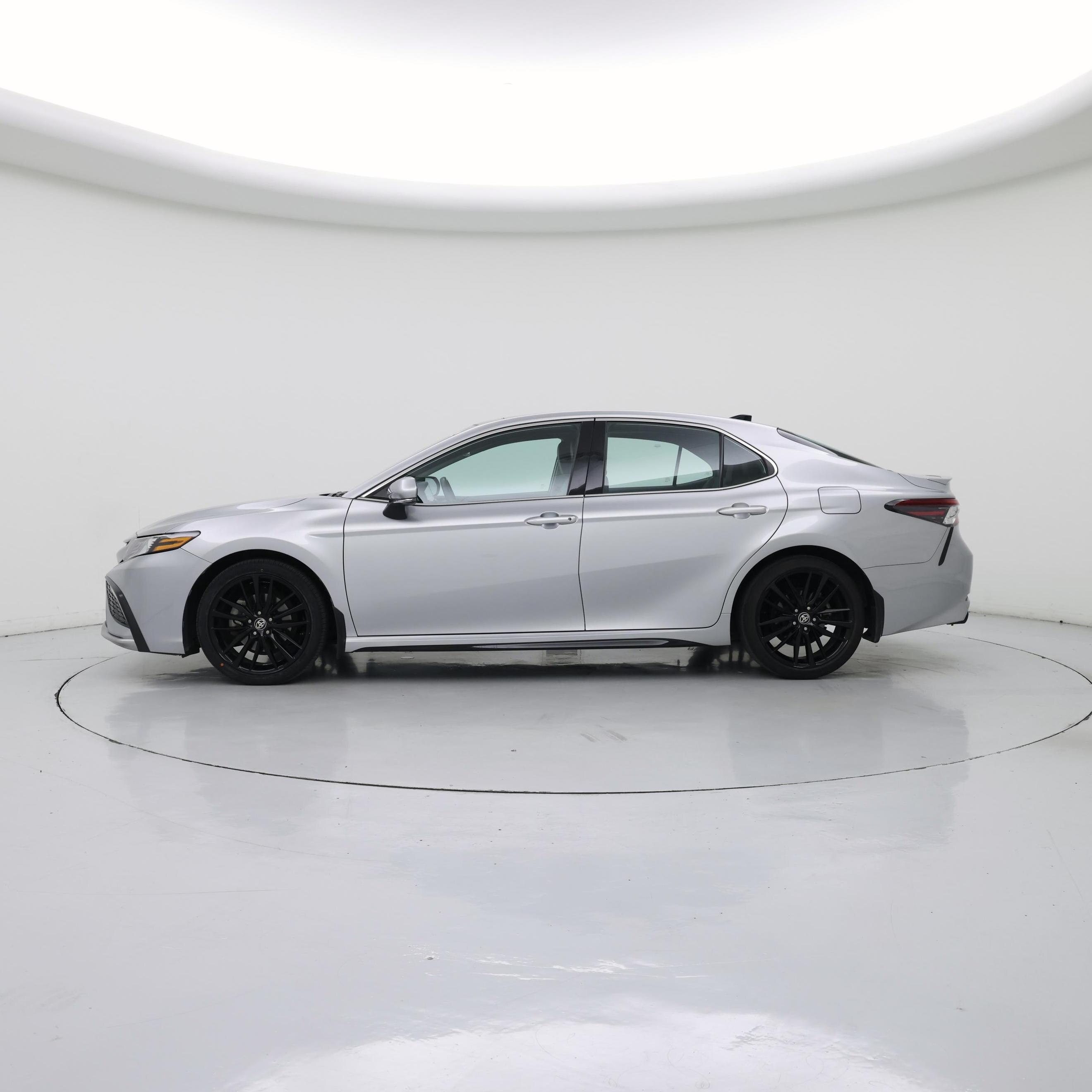 Thumbnail: 2023 Toyota Camry - 3