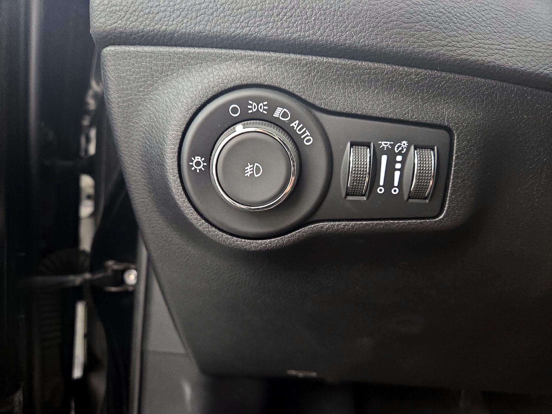 Thumbnail: 2019 Jeep Compass - 13