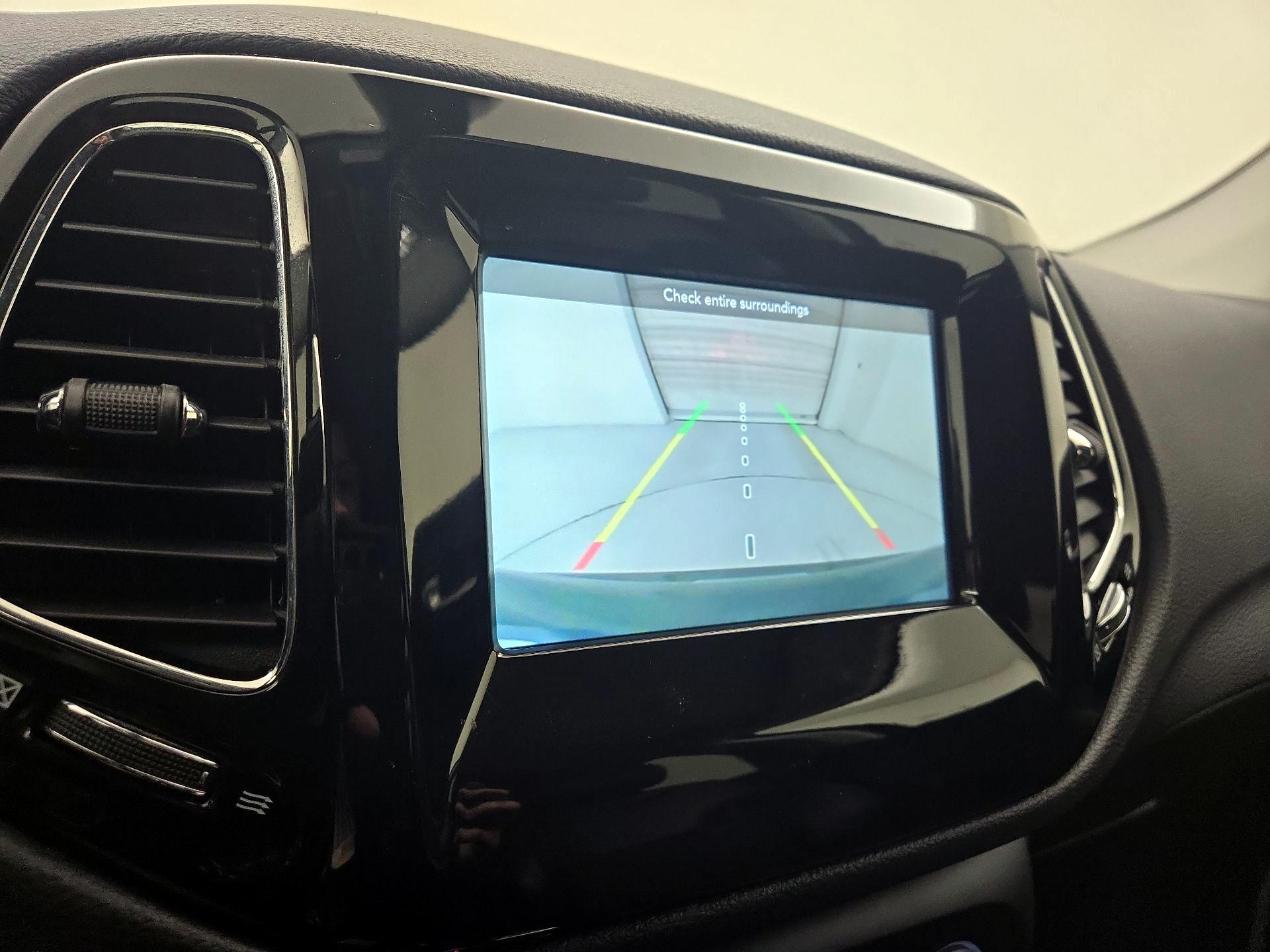 Thumbnail: 2019 Jeep Compass - 14