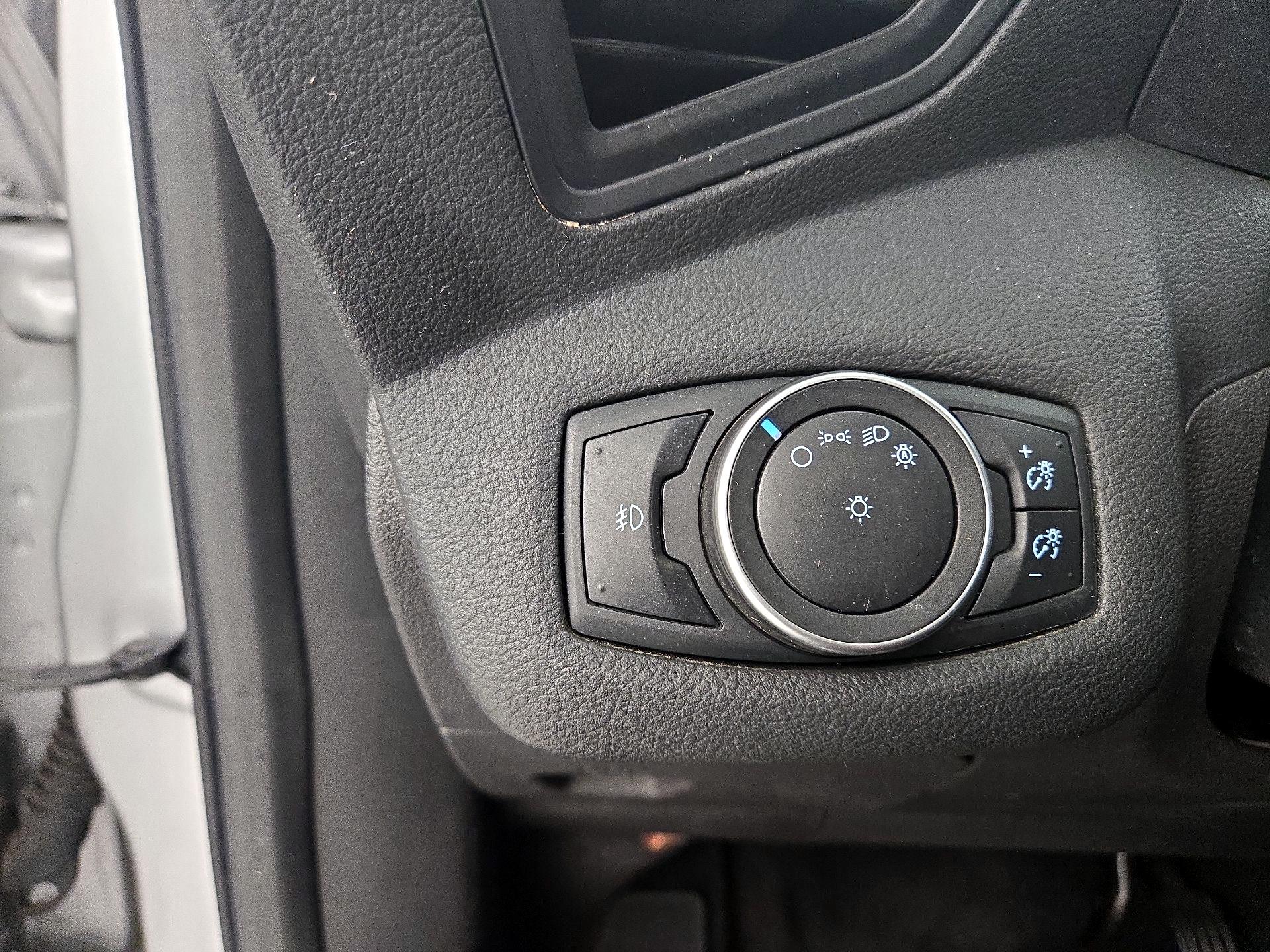 Thumbnail: 2015 Ford Escape - 13