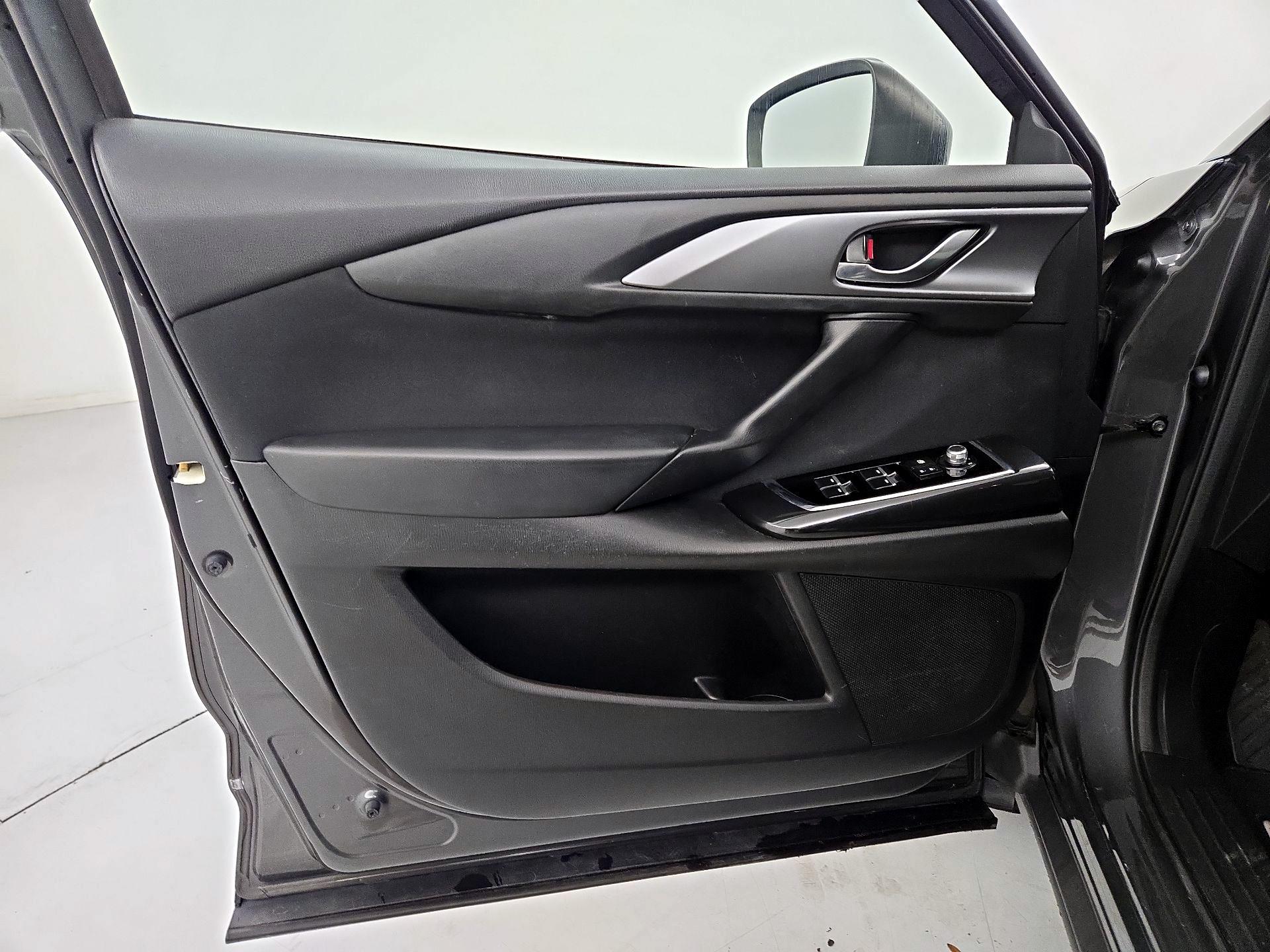 Thumbnail: 2016 Mazda CX-9 - 12