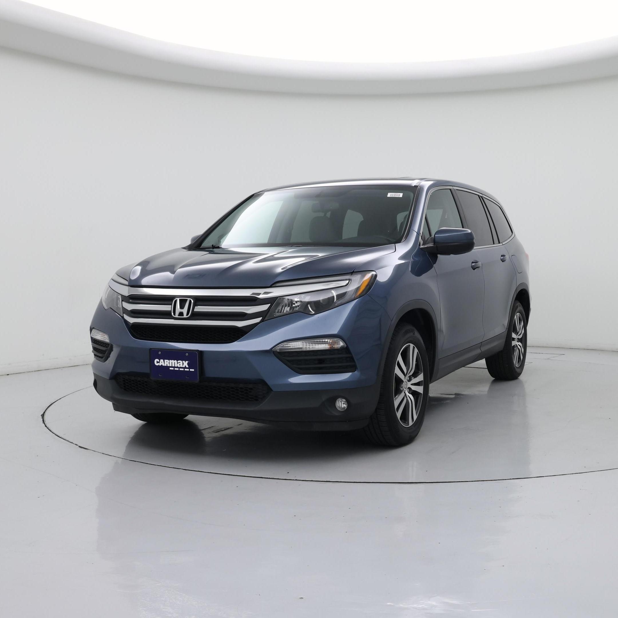 Thumbnail: 2017 Honda Pilot - 4