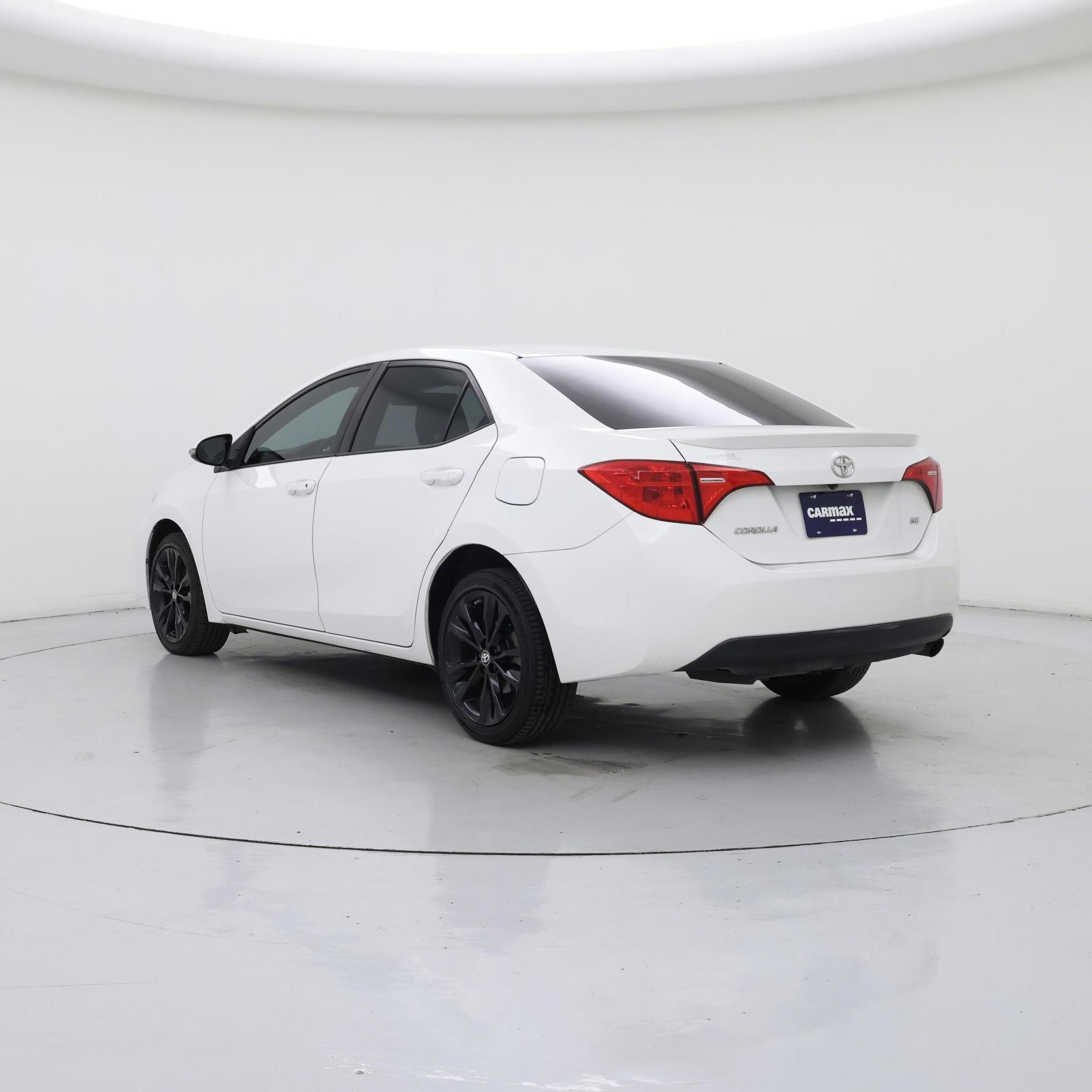 Thumbnail: 2017 Toyota Corolla - 2