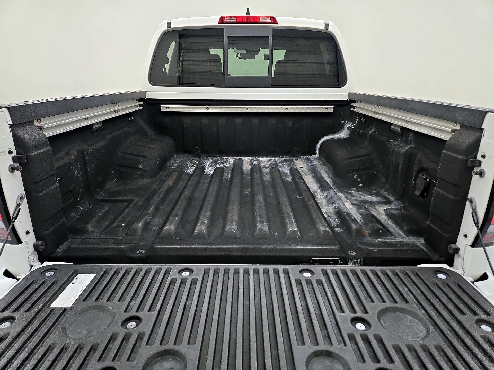Thumbnail: 2022 Nissan Frontier - 20