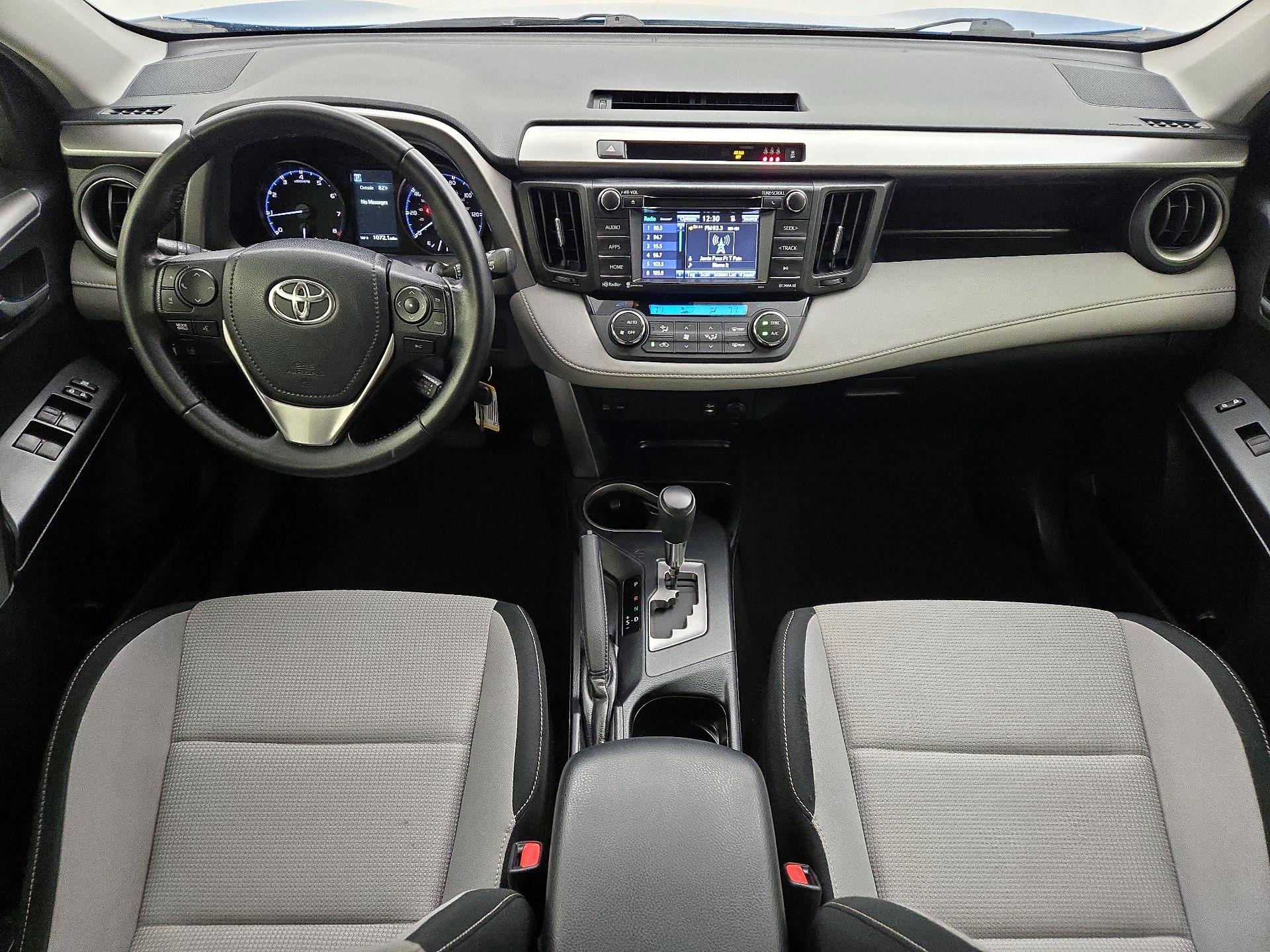 Thumbnail: 2017 Toyota RAV4 - 9