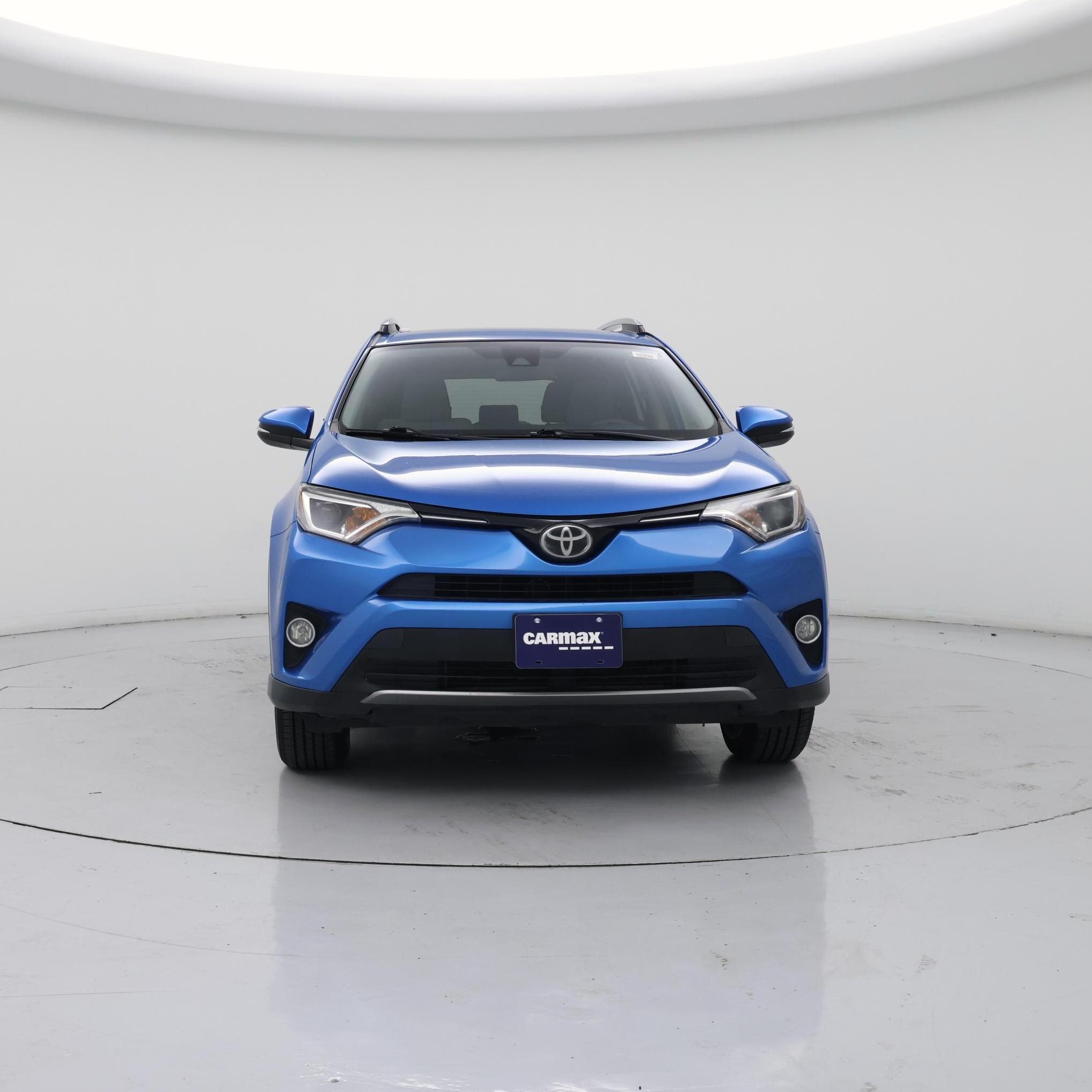 Thumbnail: 2017 Toyota RAV4 - 5